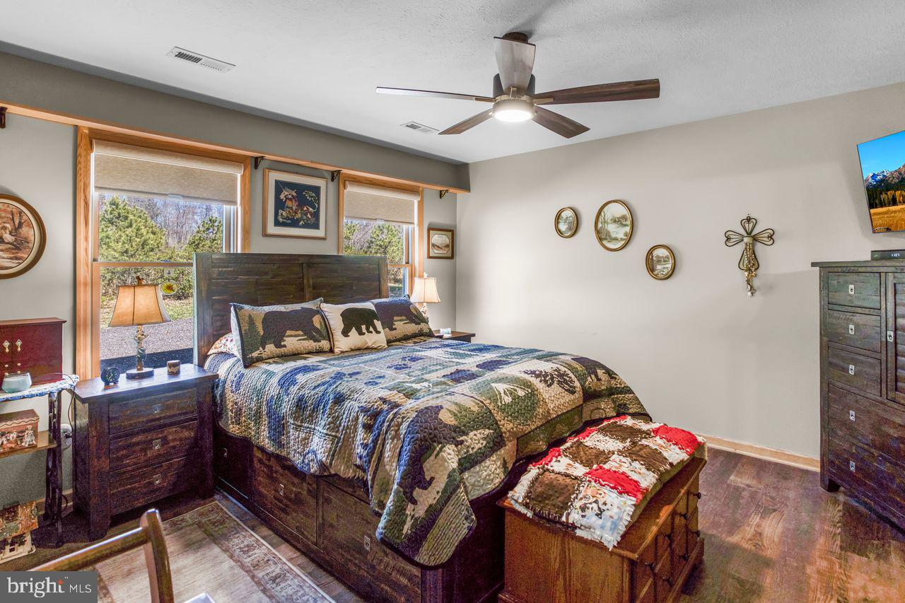 ALPINE LAKE RESORT - Residential