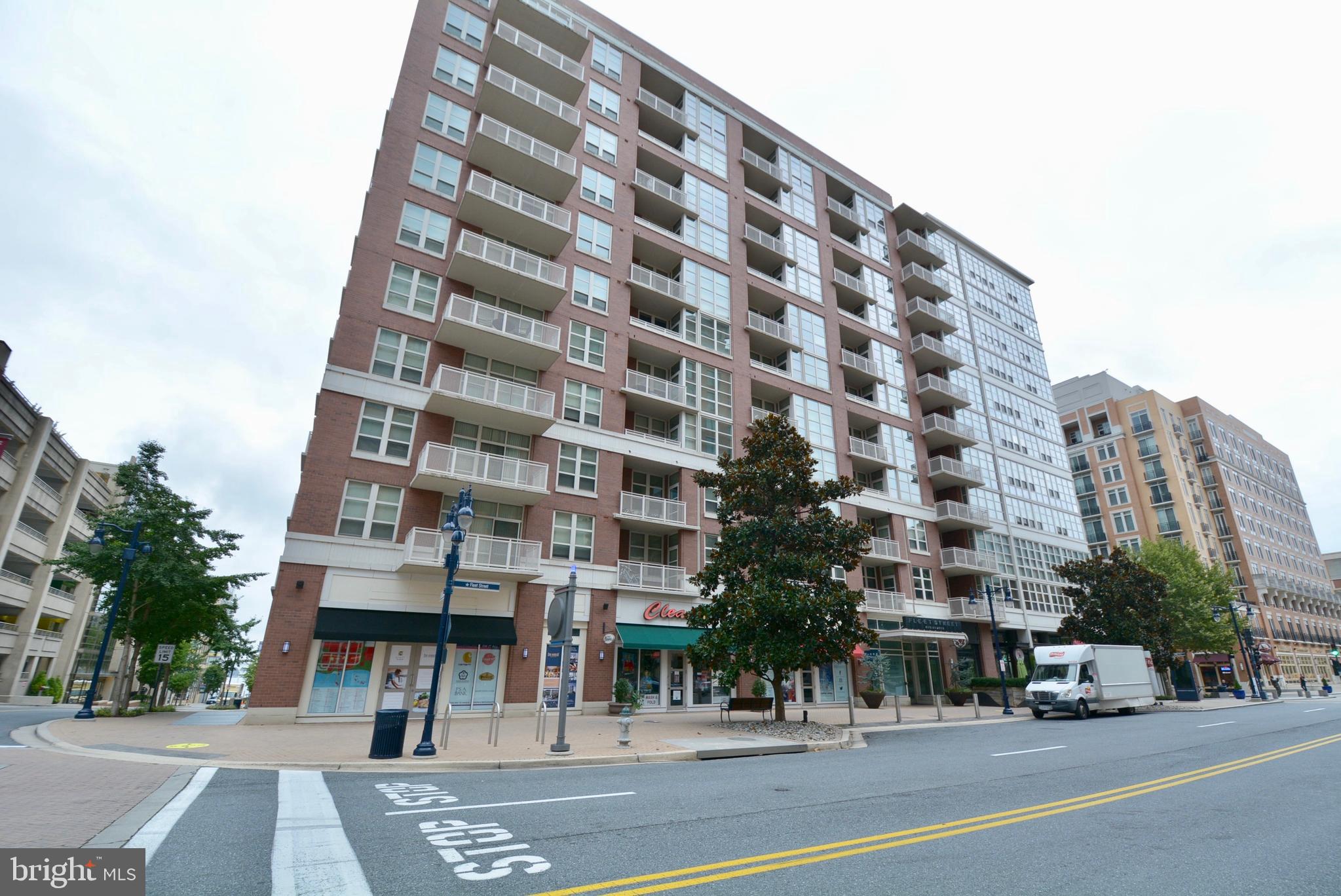 NATIONAL HARBOR - Residential Lease