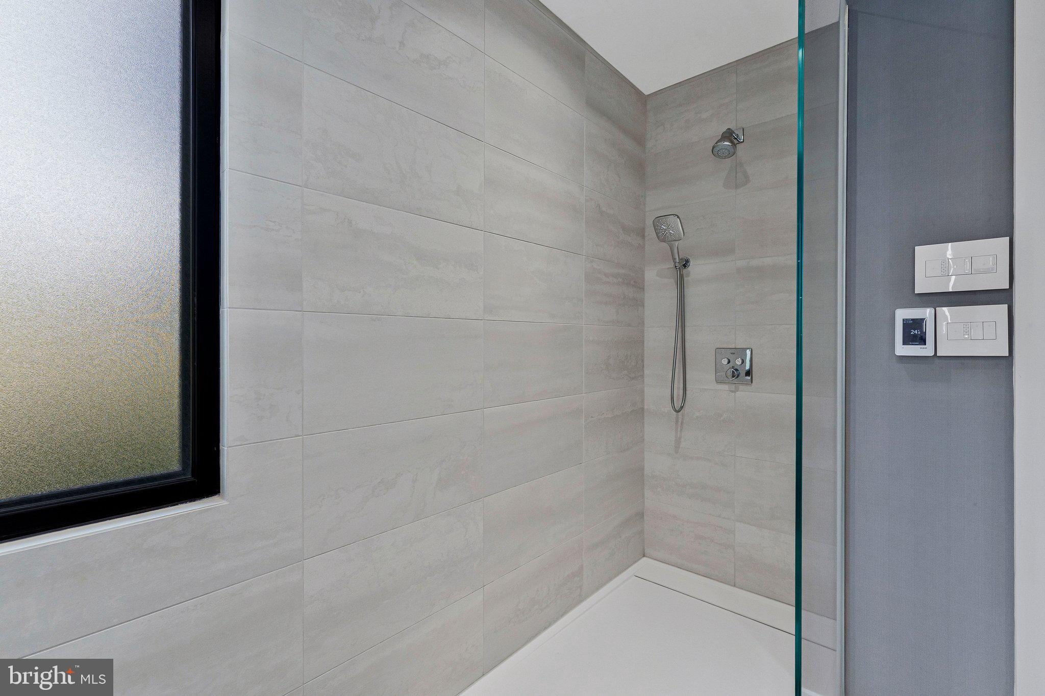 EVERMAY - Residential