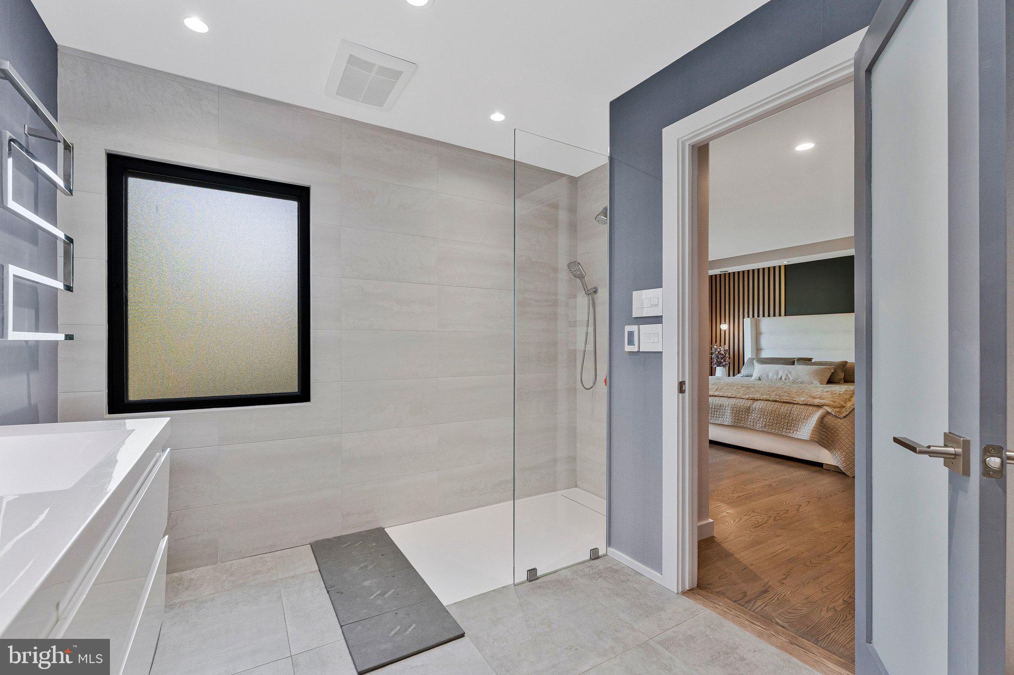 EVERMAY - Residential