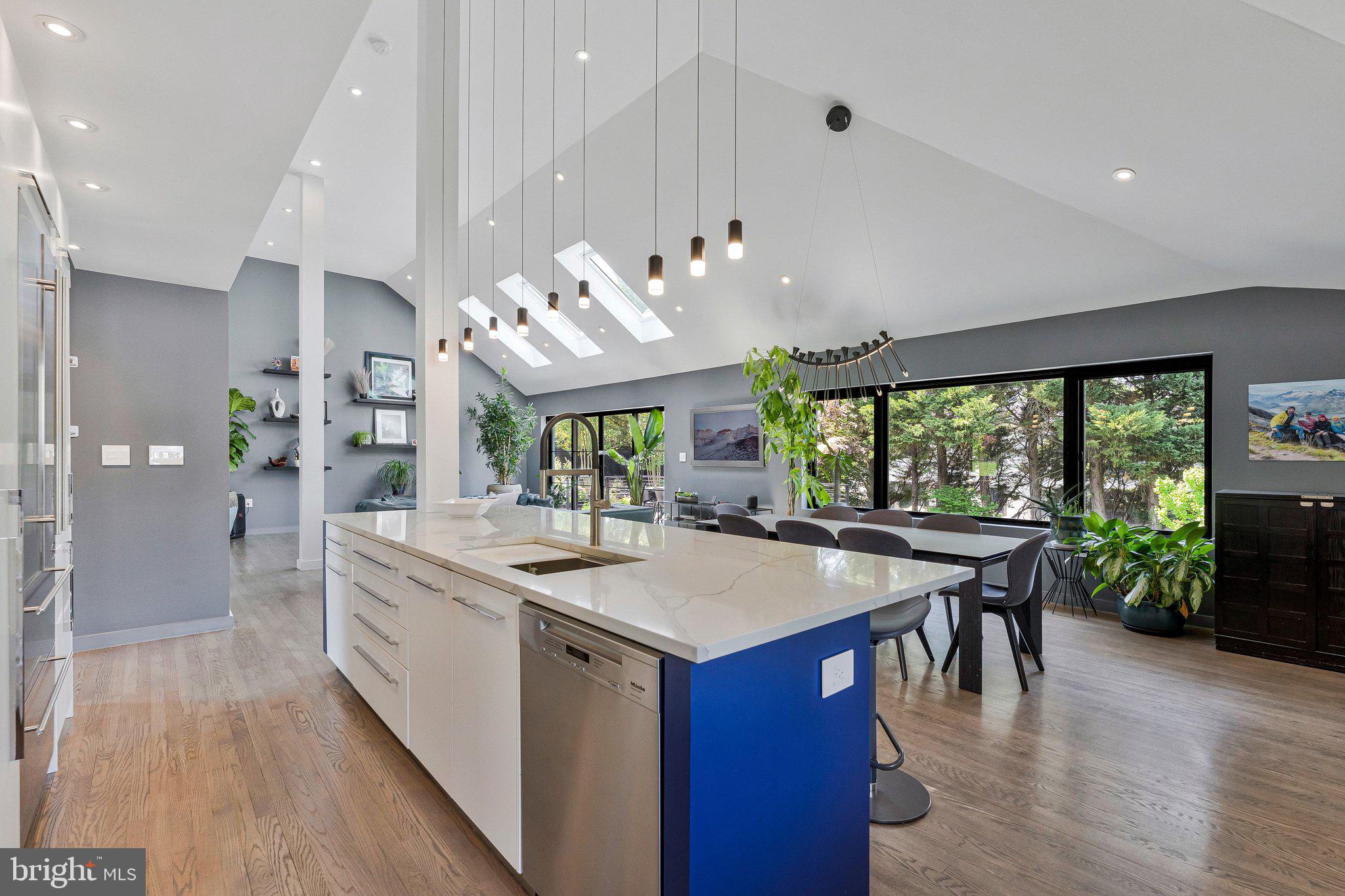 EVERMAY - Residential