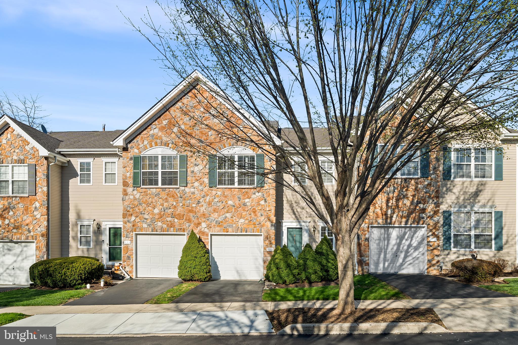 113 FORELOCK COURT
