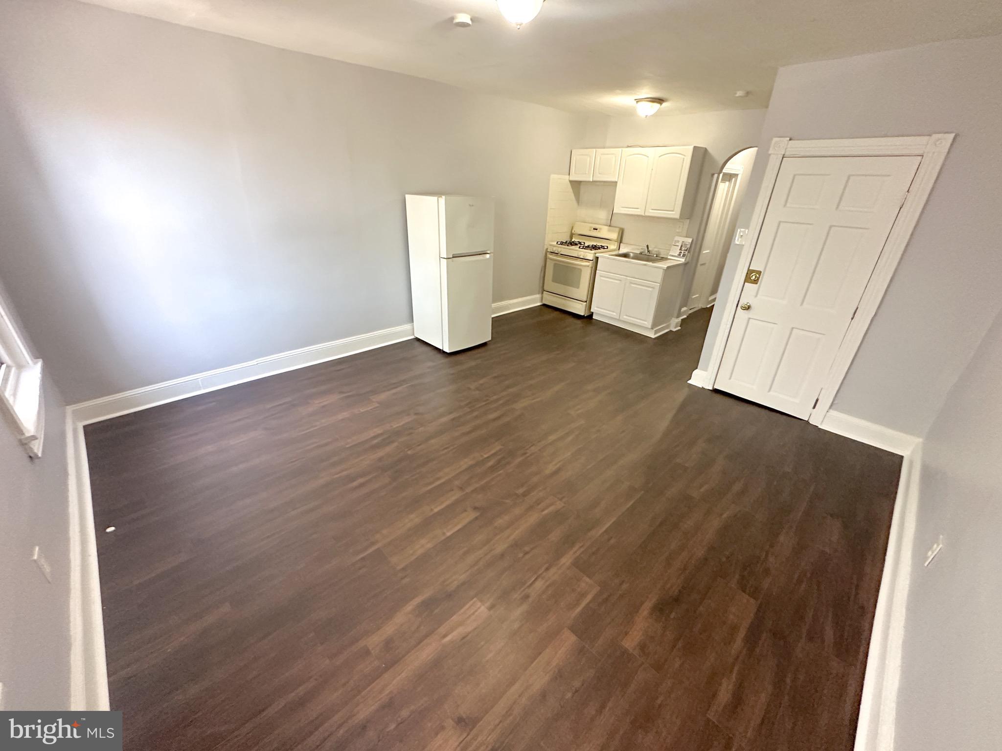 STRAWBERRY MANSION - Residential Lease