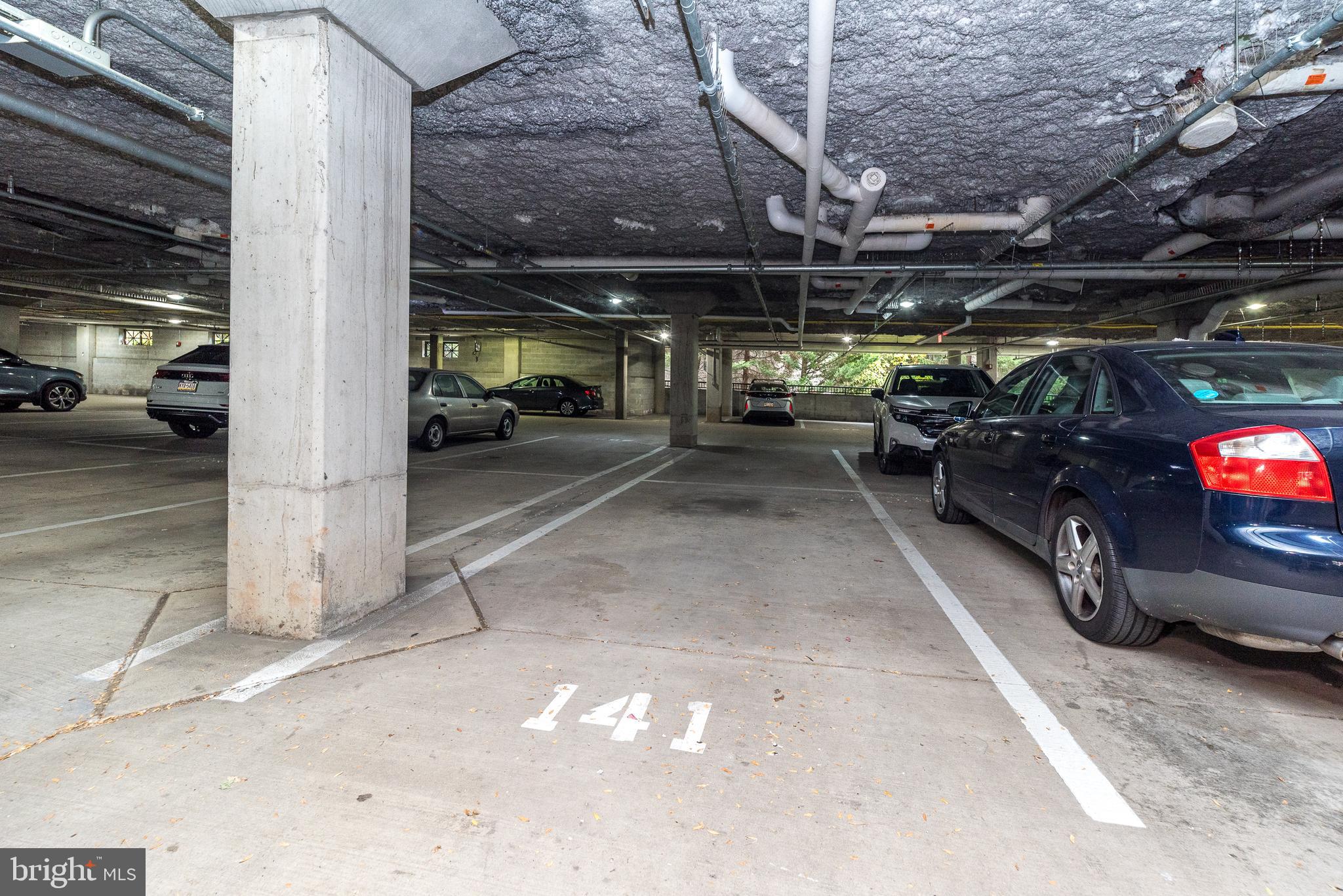 HUNTINGDON VALLEY - Residential