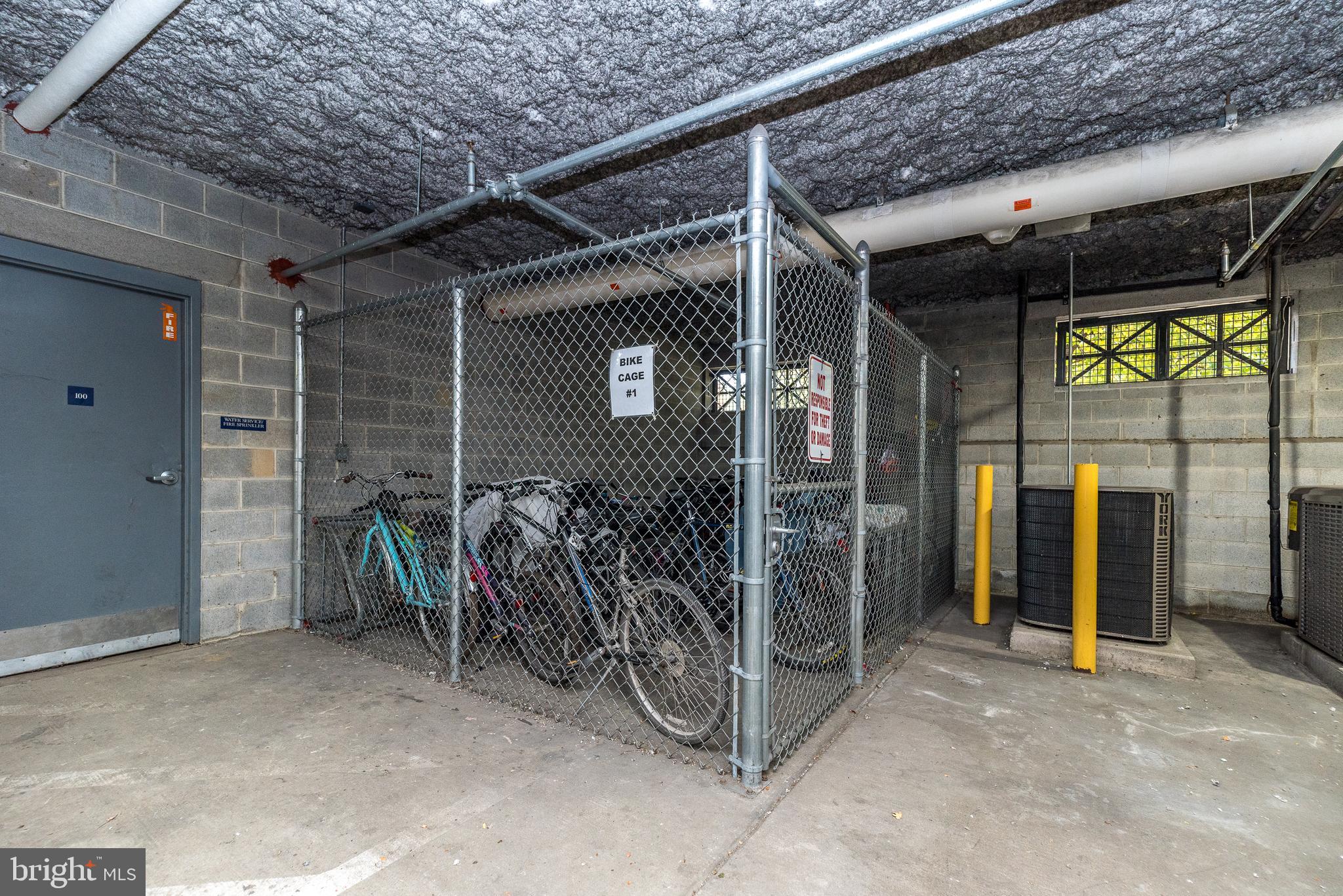 HUNTINGDON VALLEY - Residential