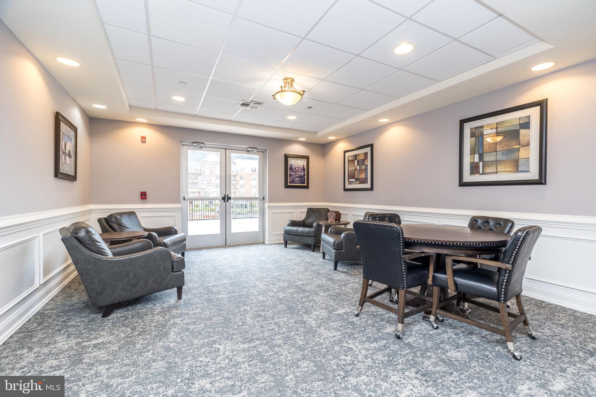 HUNTINGDON VALLEY - Residential