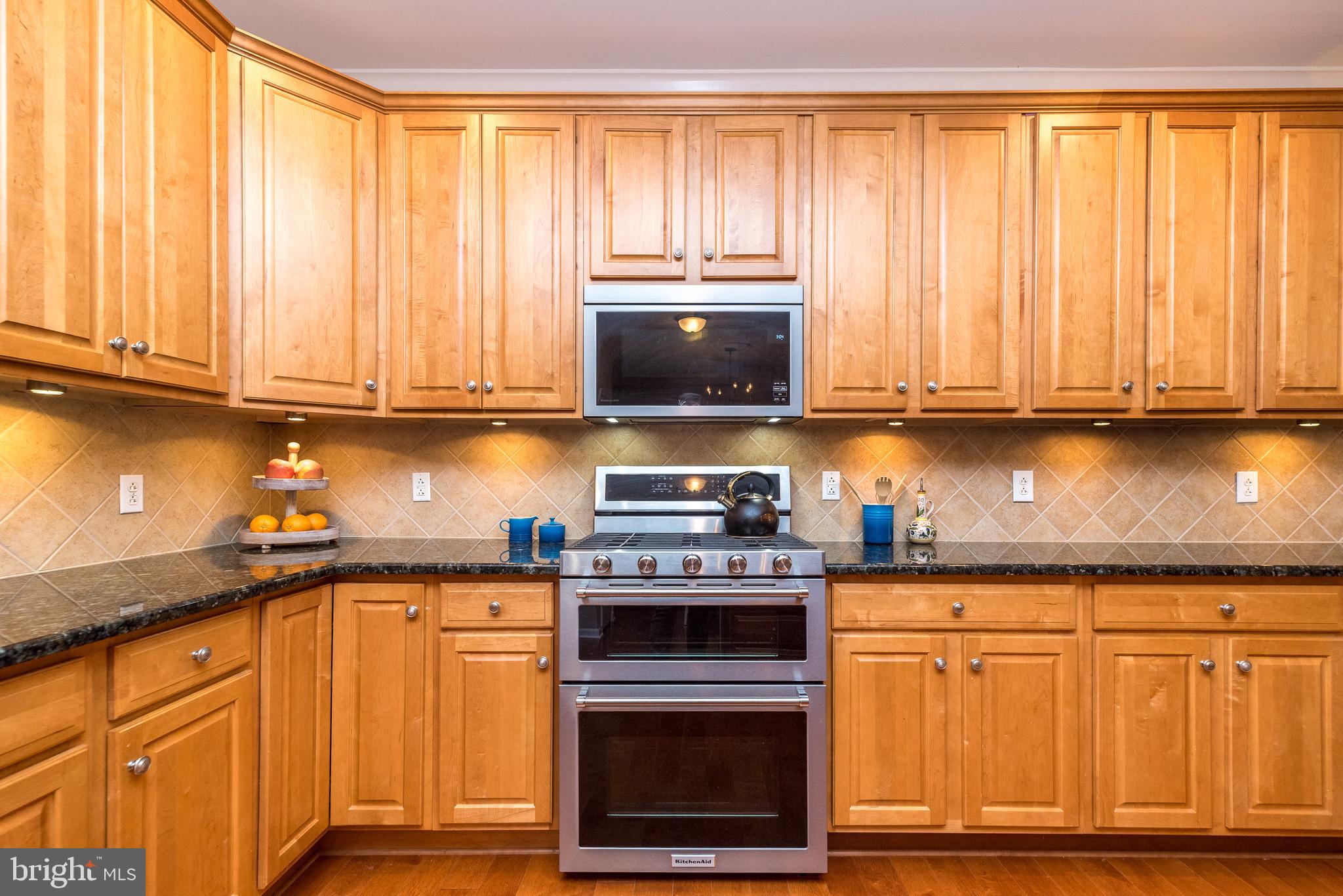 HUNTINGDON VALLEY - Residential