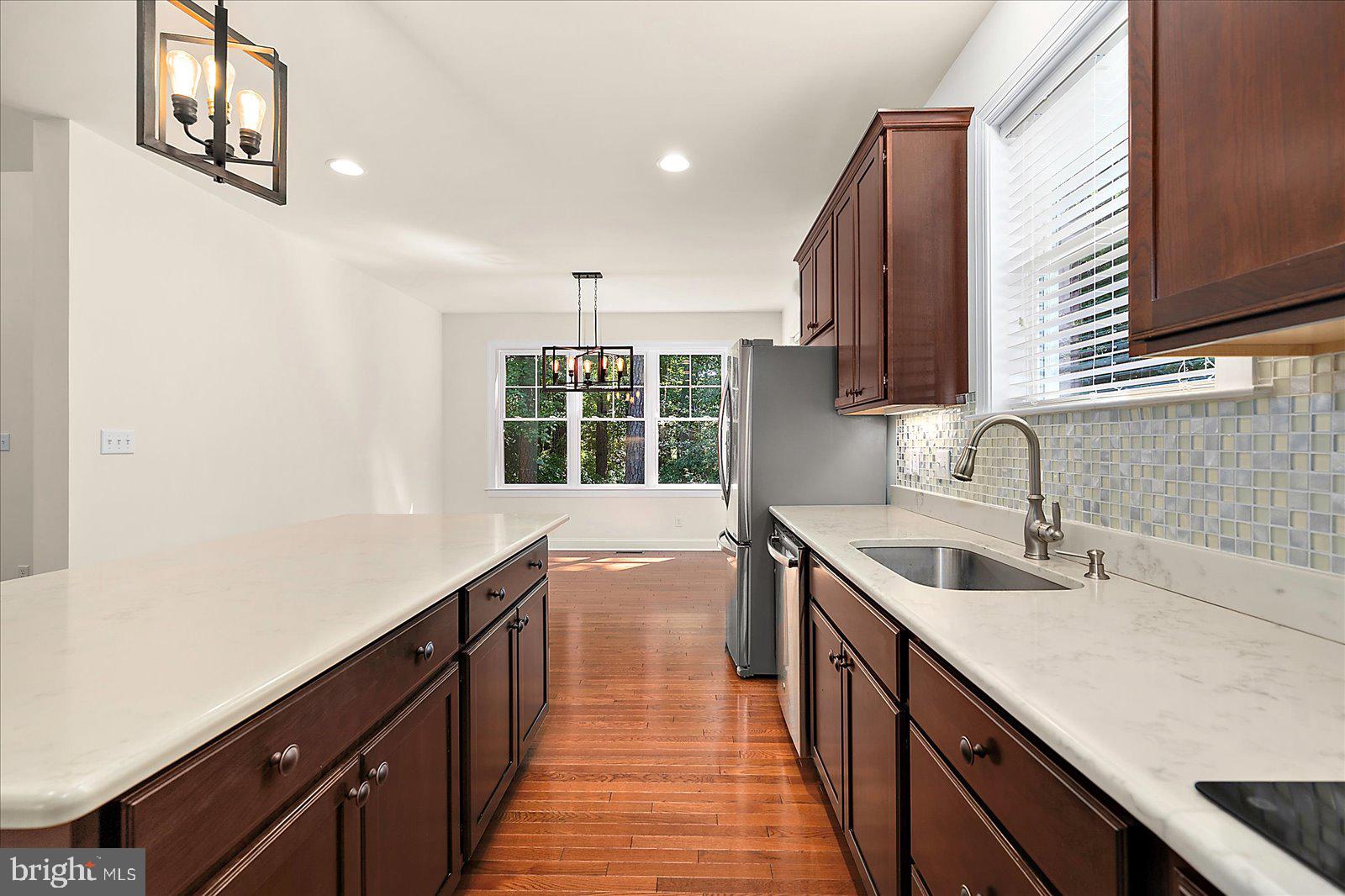 GLEN RIDDLE - Residential