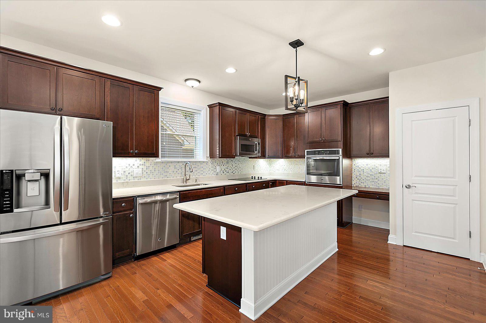 GLEN RIDDLE - Residential