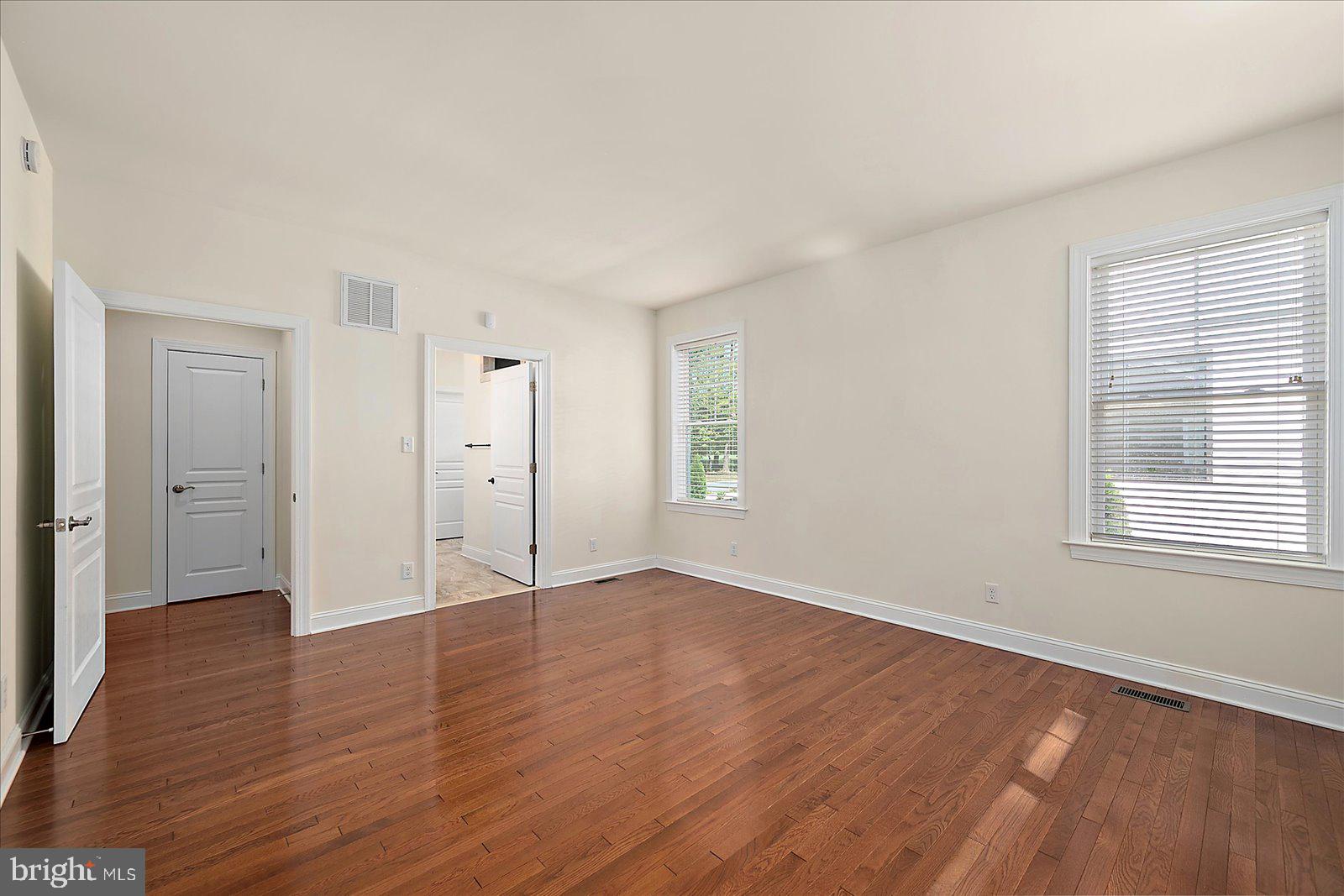 GLEN RIDDLE - Residential