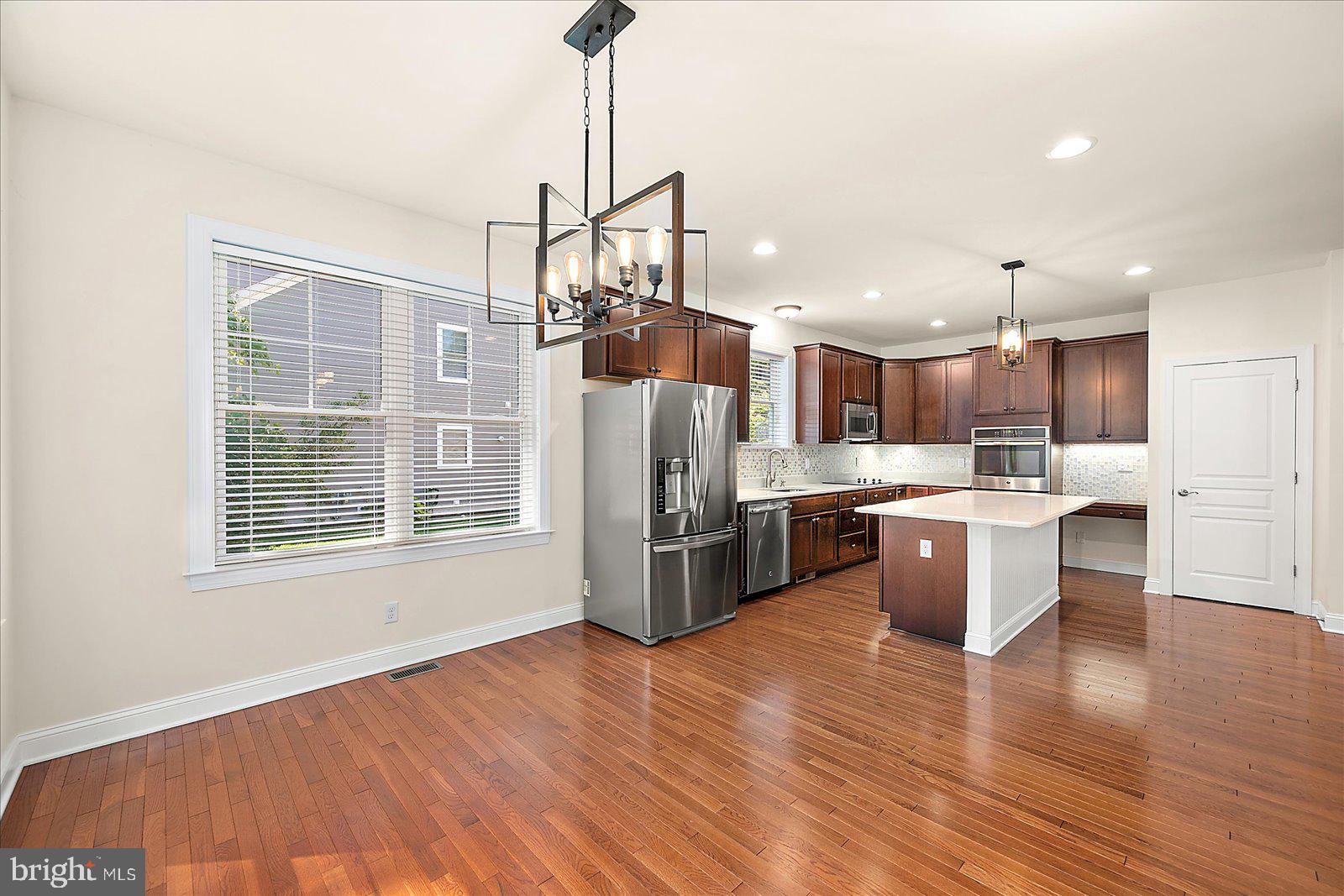 GLEN RIDDLE - Residential