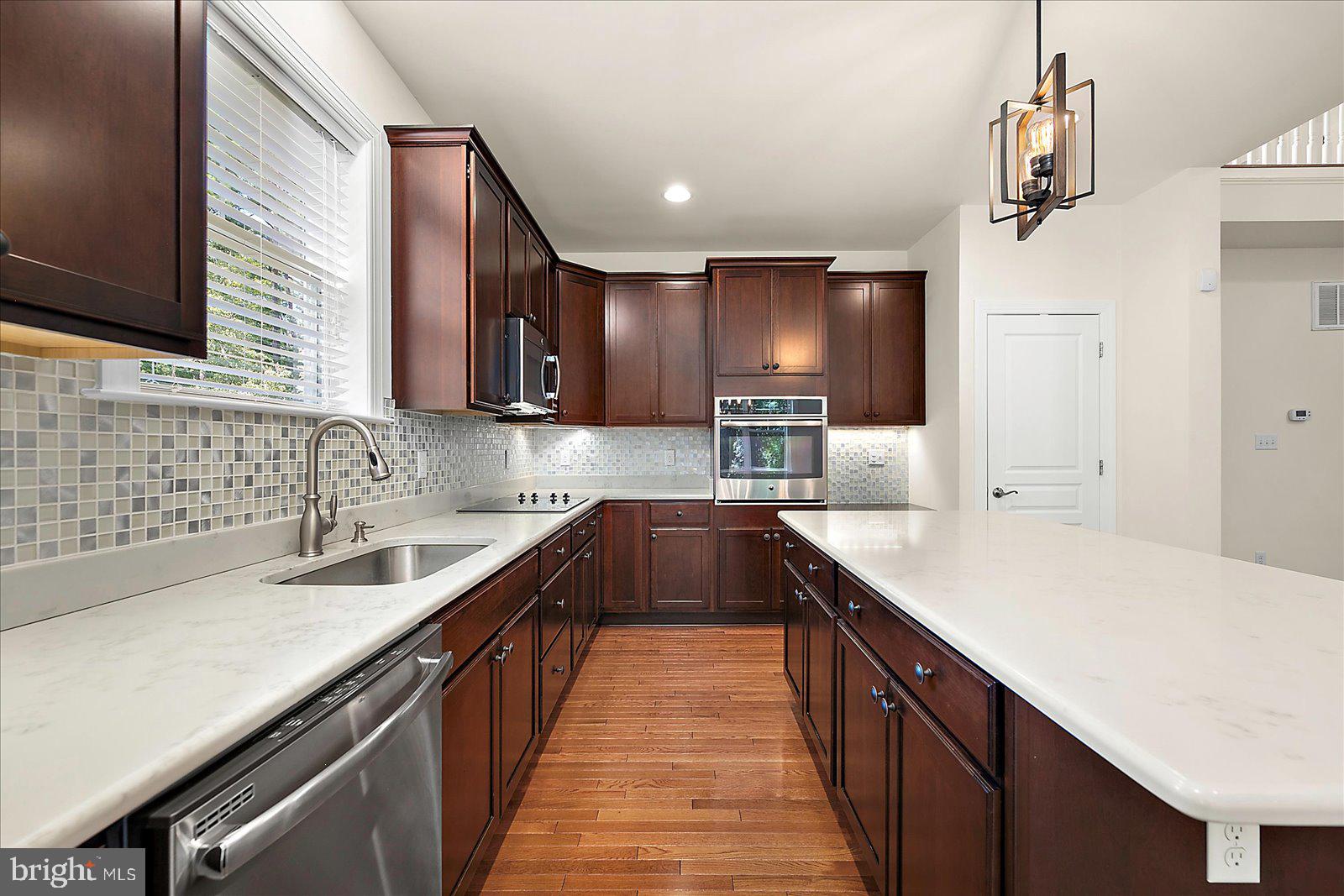 GLEN RIDDLE - Residential