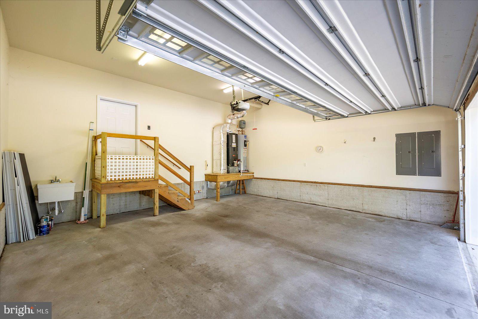 GLEN RIDDLE - Residential