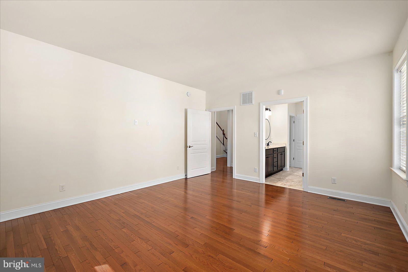 GLEN RIDDLE - Residential