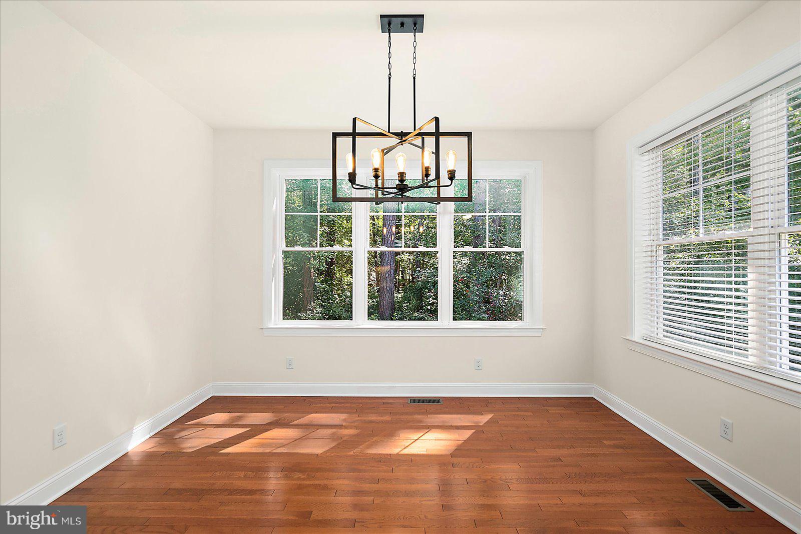 GLEN RIDDLE - Residential