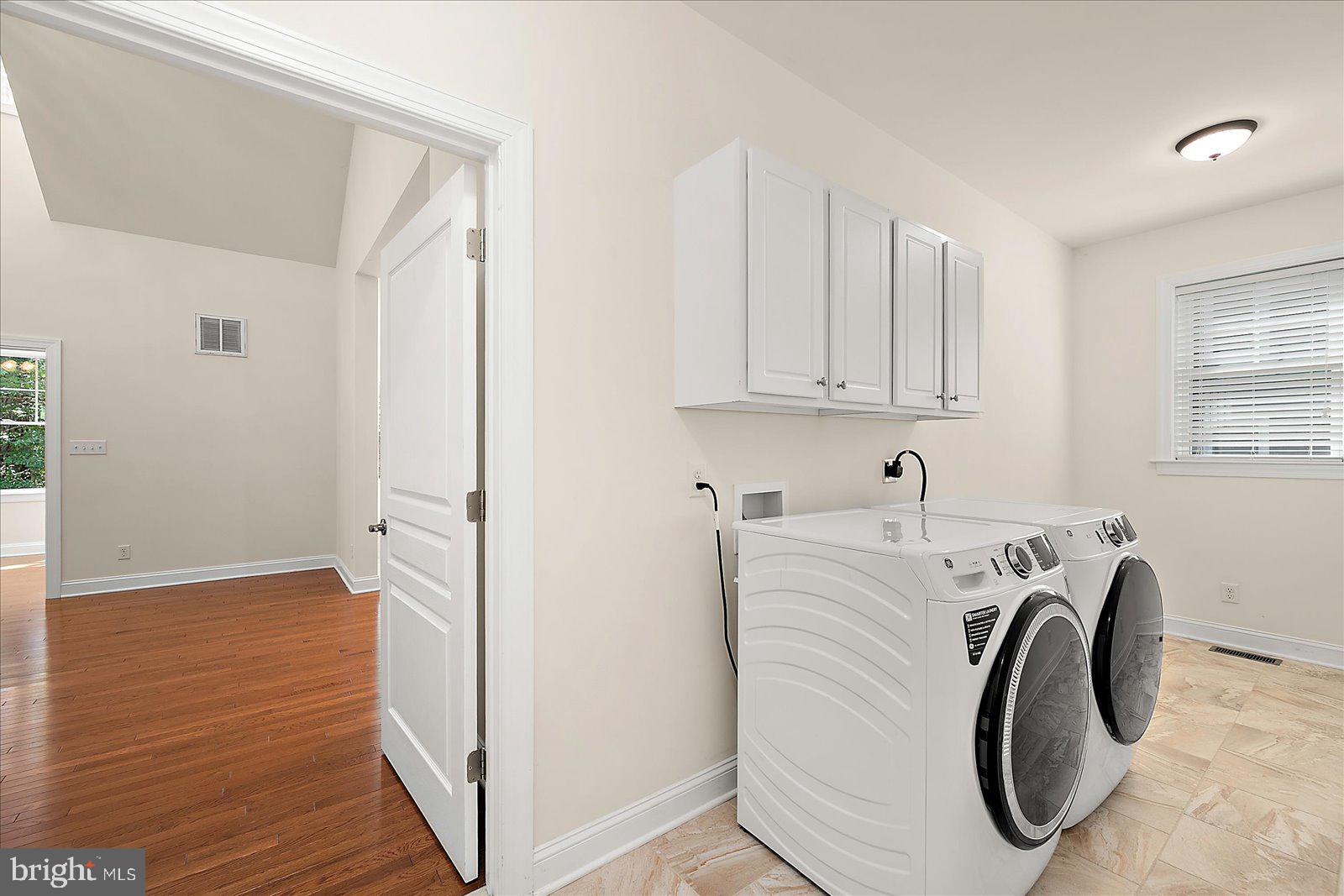 GLEN RIDDLE - Residential