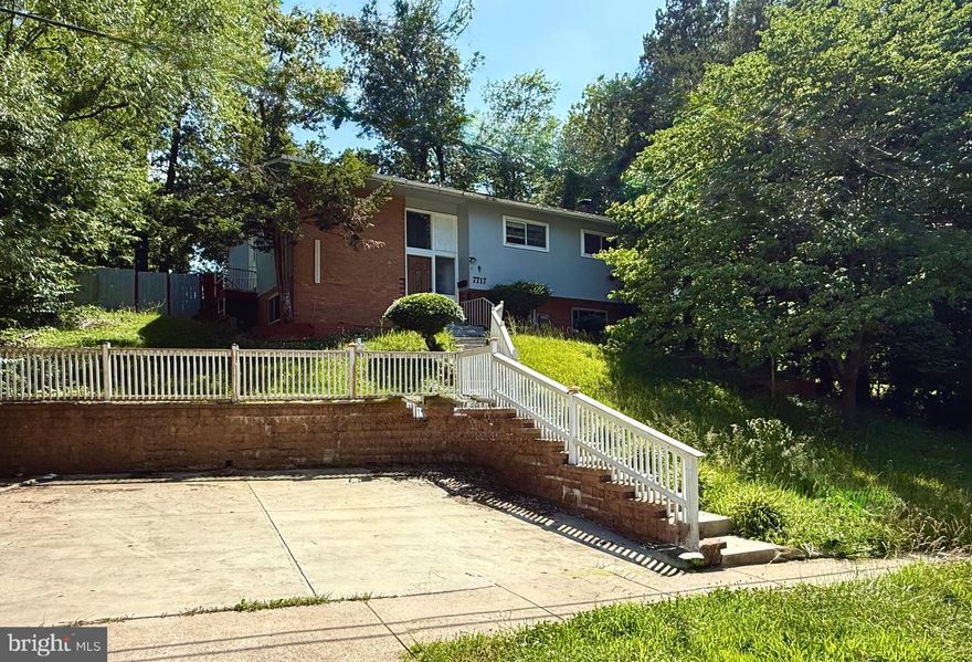 Investor Special – Prime Location with High Potential
Excellent opportunity in a sought-after area! This spacious property sits on a large lot, offering significant development or renovation potential. Features include two kitchens, ideal for multi-family use or rental income. Sold as-is, allowing investors to add value through updates or expansion. Rare chance to secure a high-potential asset in a booming location.