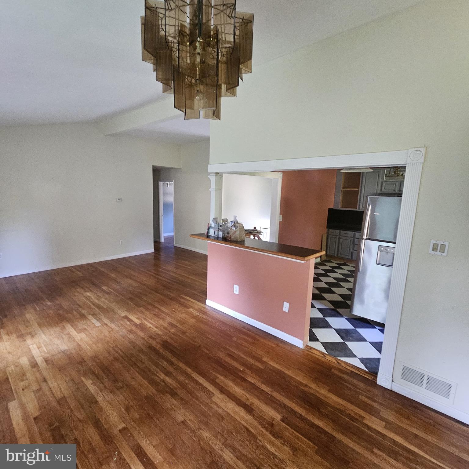 WESTVIEW HILLS - Residential