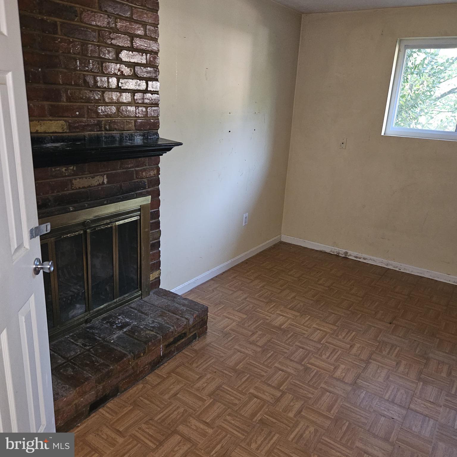 WESTVIEW HILLS - Residential