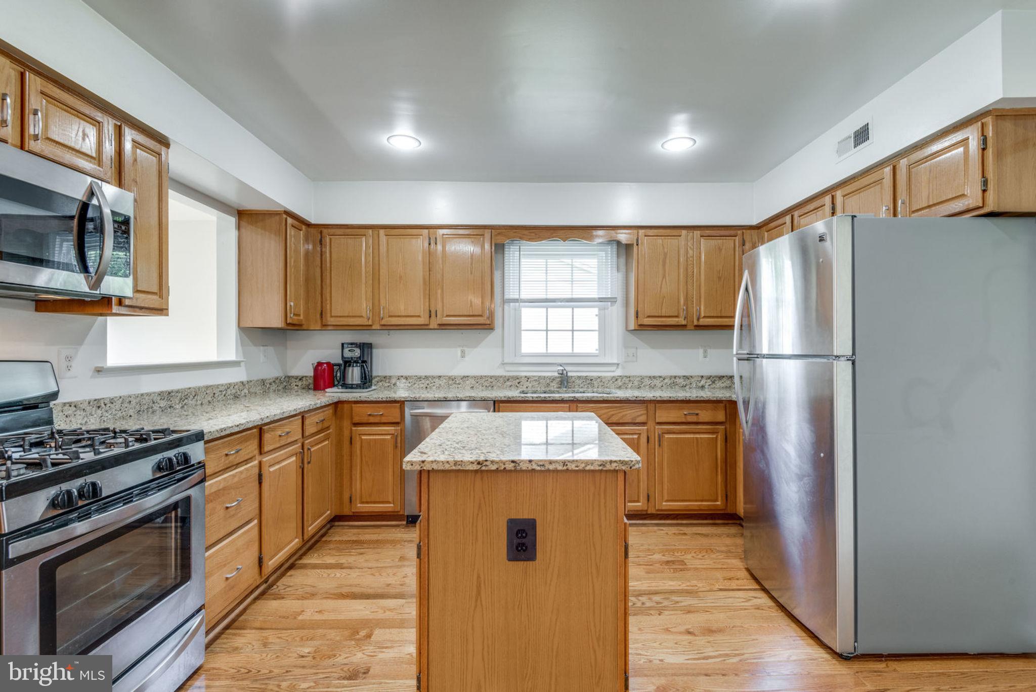 CHANTILLY HIGHLANDS - Residential