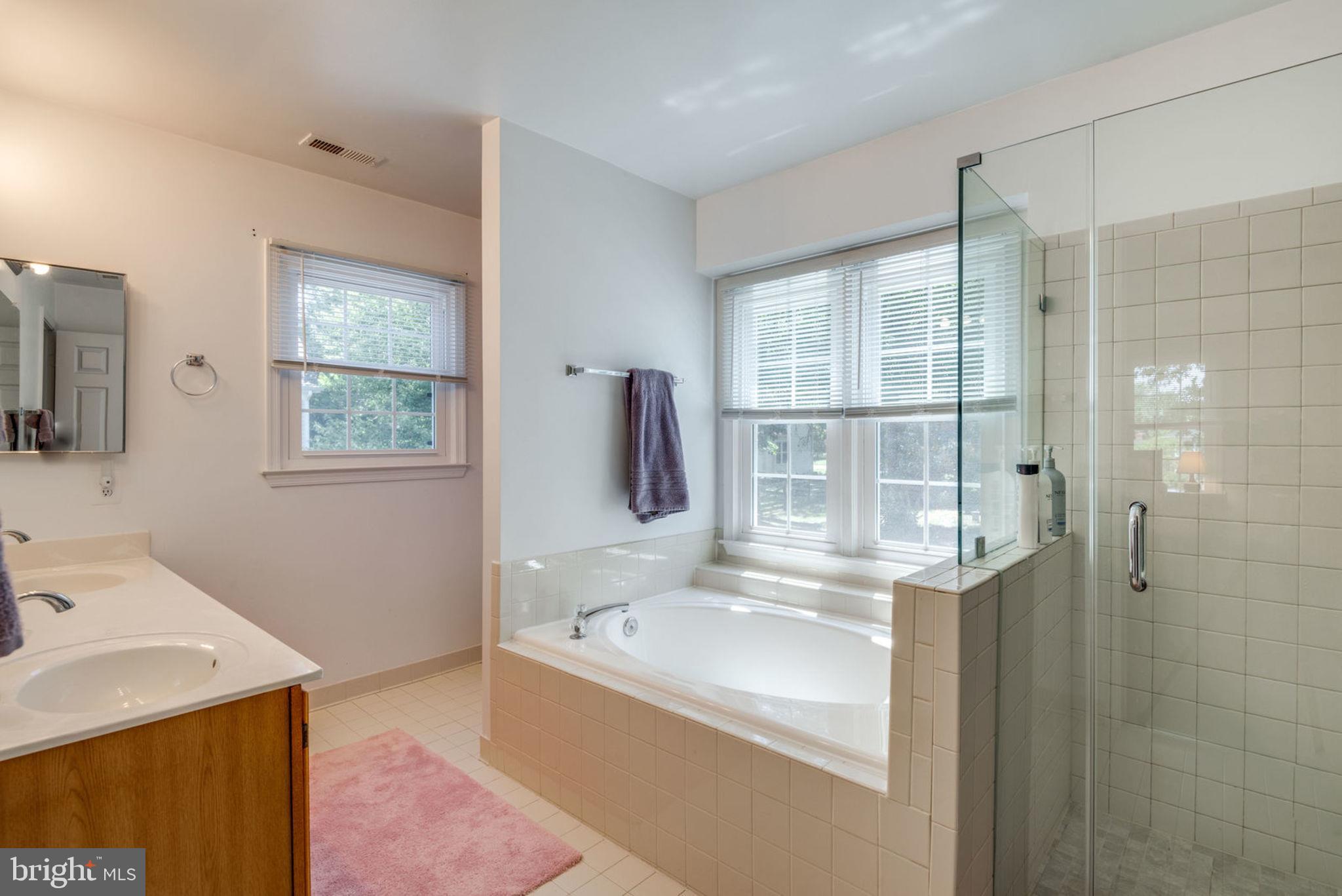 CHANTILLY HIGHLANDS - Residential