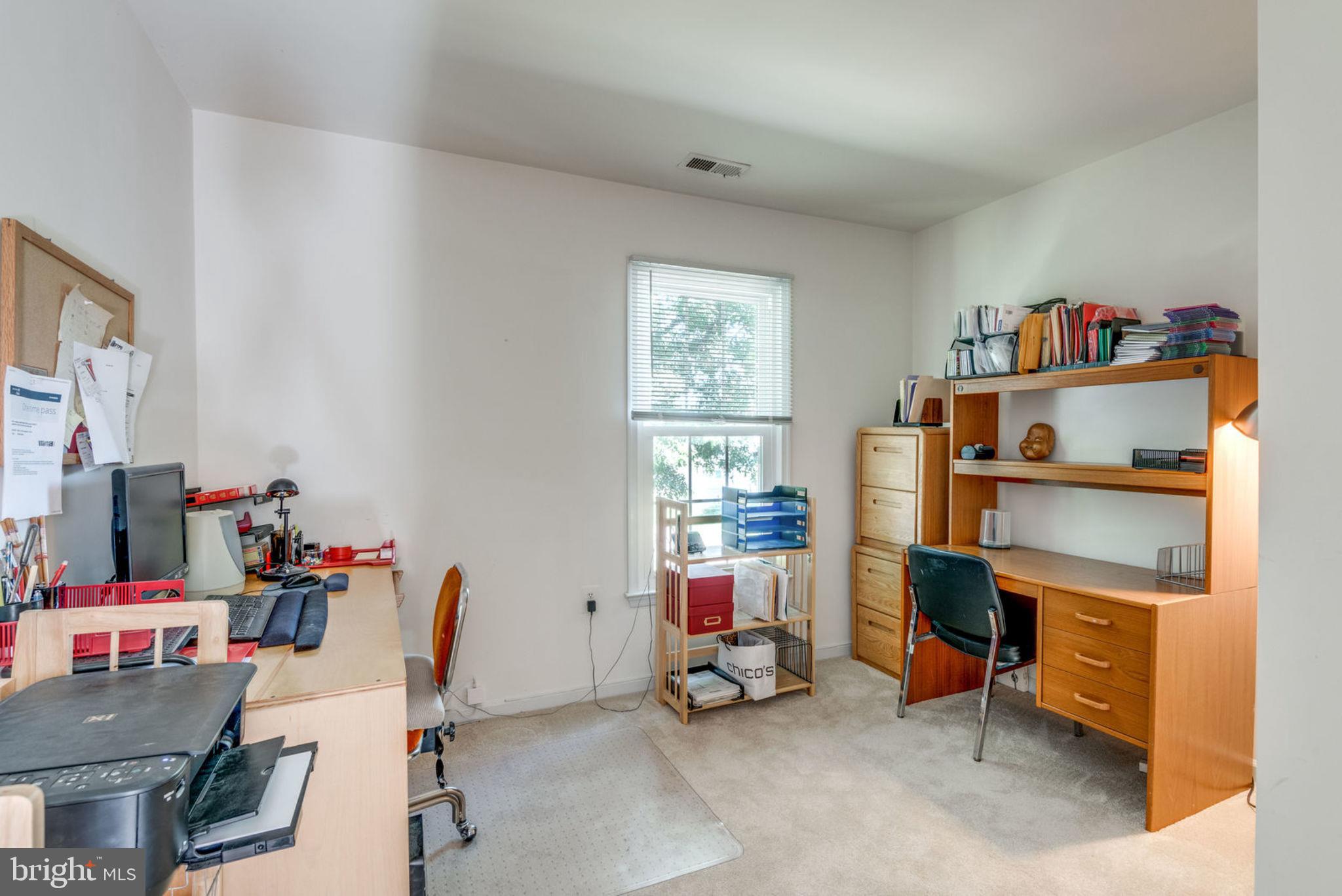 CHANTILLY HIGHLANDS - Residential