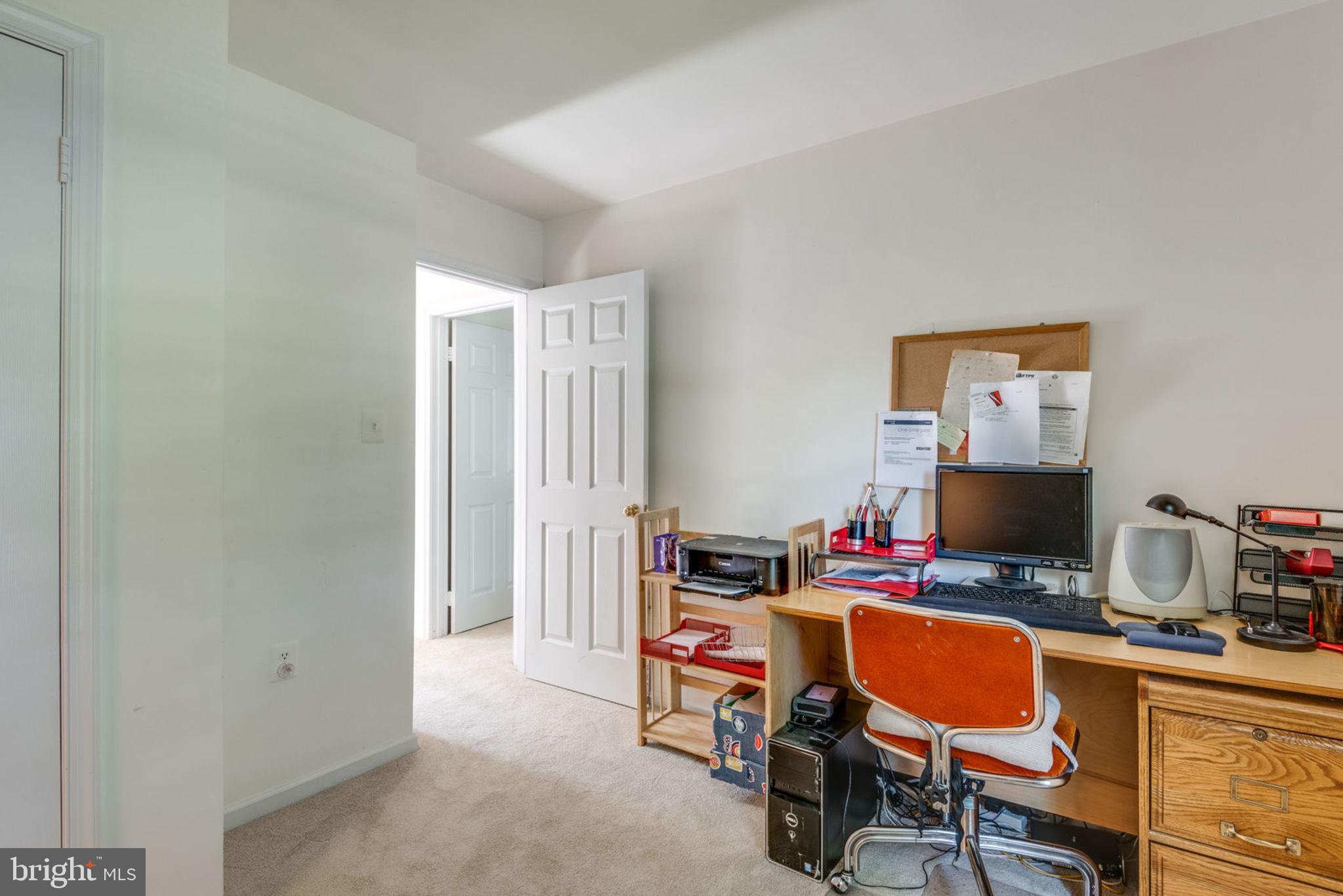 CHANTILLY HIGHLANDS - Residential