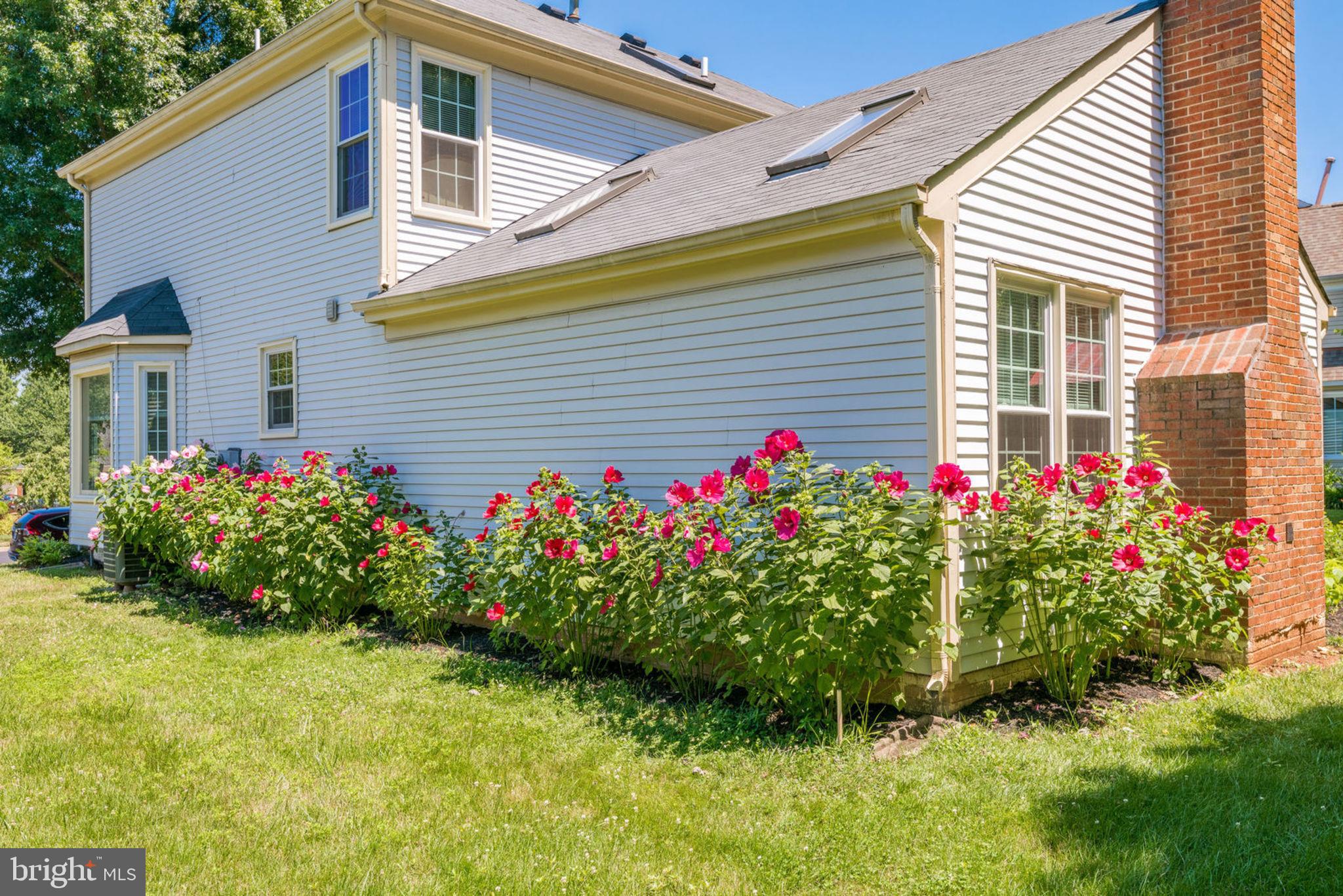 CHANTILLY HIGHLANDS - Residential