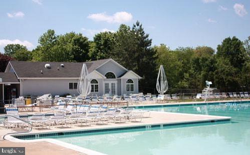 CHANTILLY HIGHLANDS - Residential