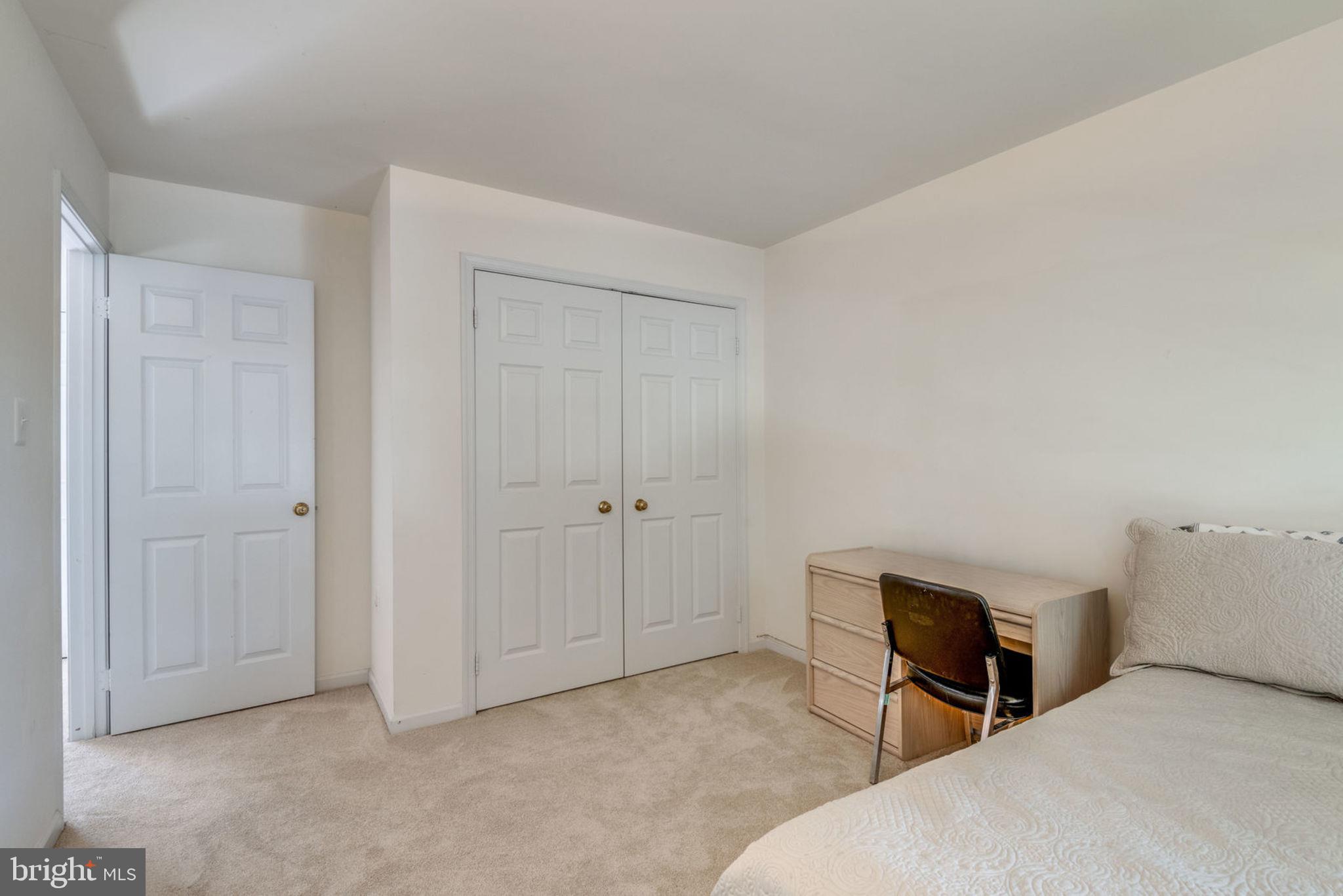 CHANTILLY HIGHLANDS - Residential