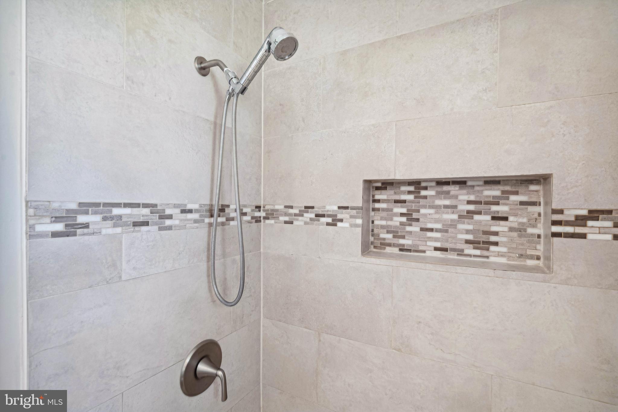 MAGOTHY PARK - Residential