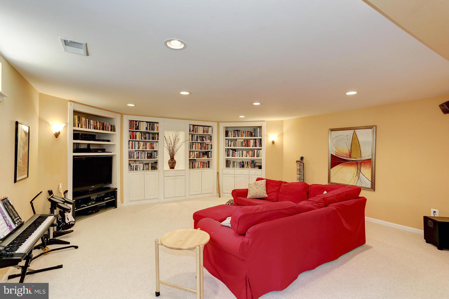 PINEY GLEN VILLAGE - Residential