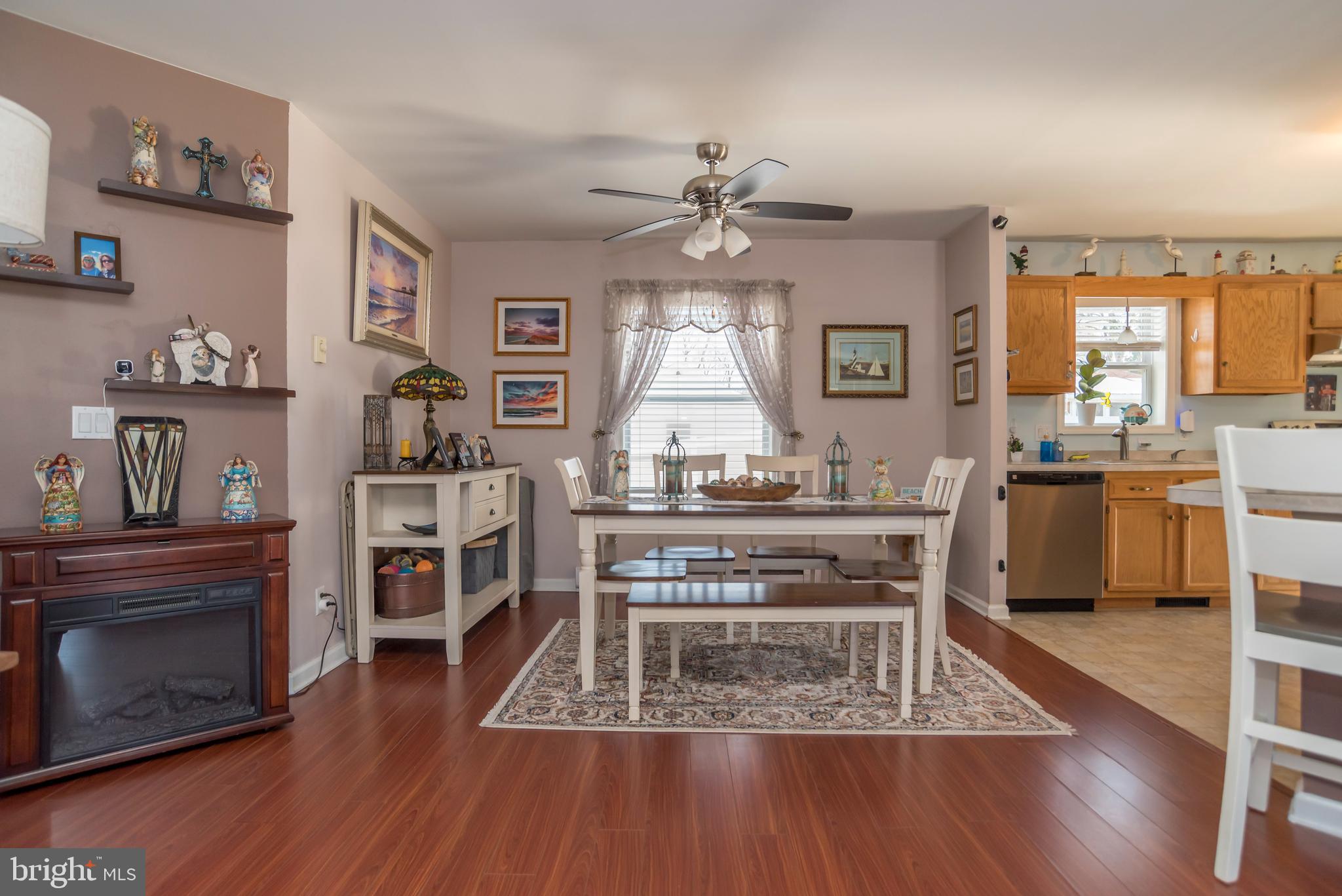 NEWPORTVILLE - Residential