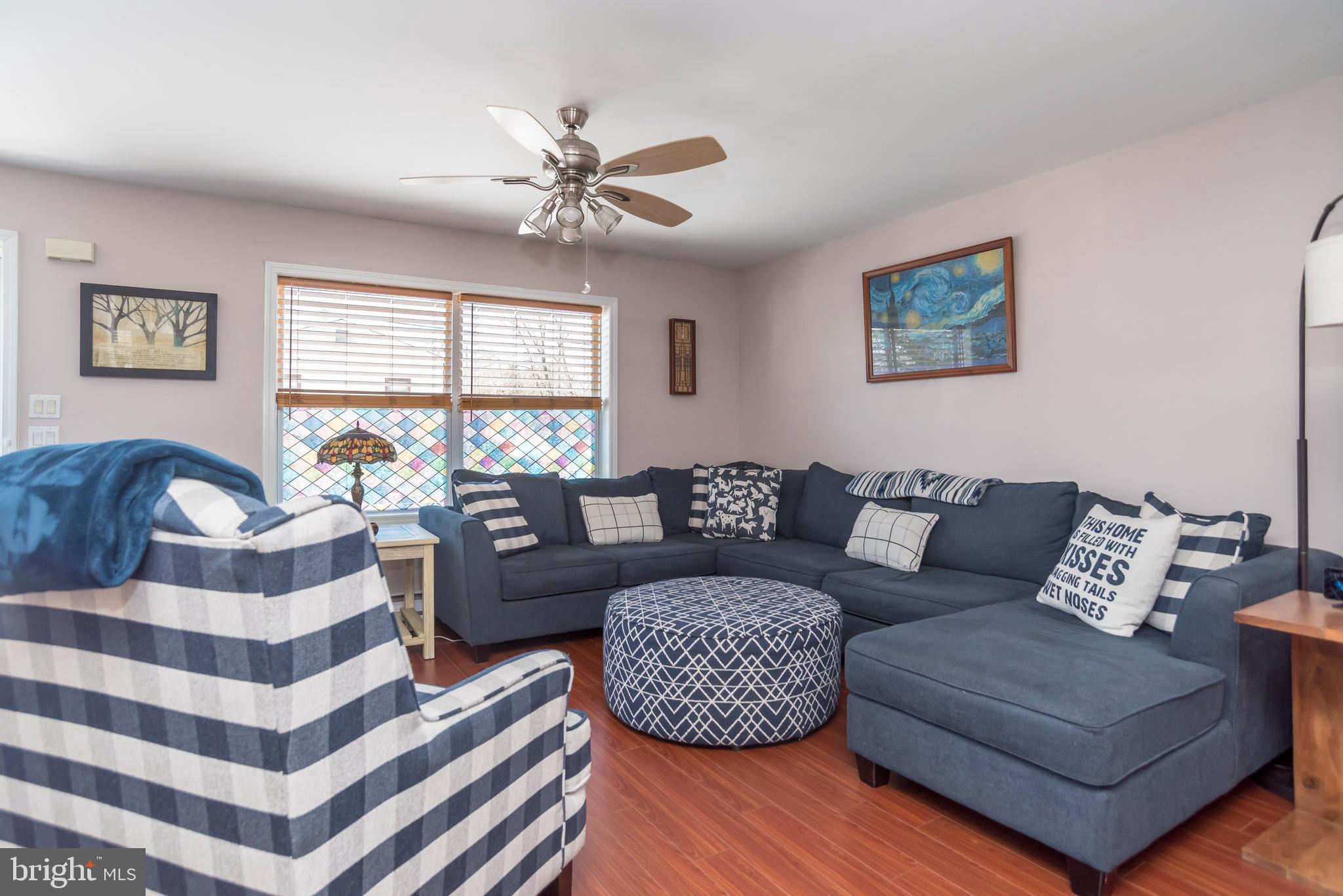 NEWPORTVILLE - Residential