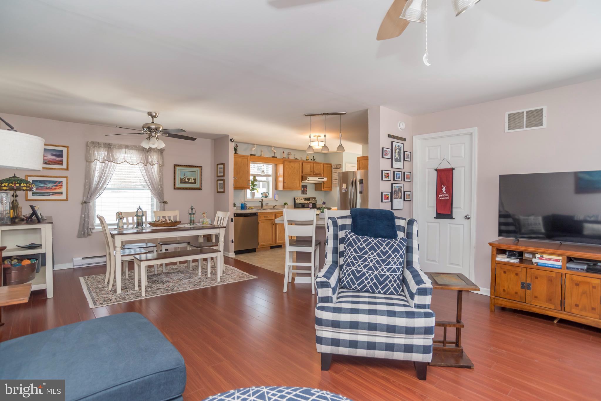 NEWPORTVILLE - Residential