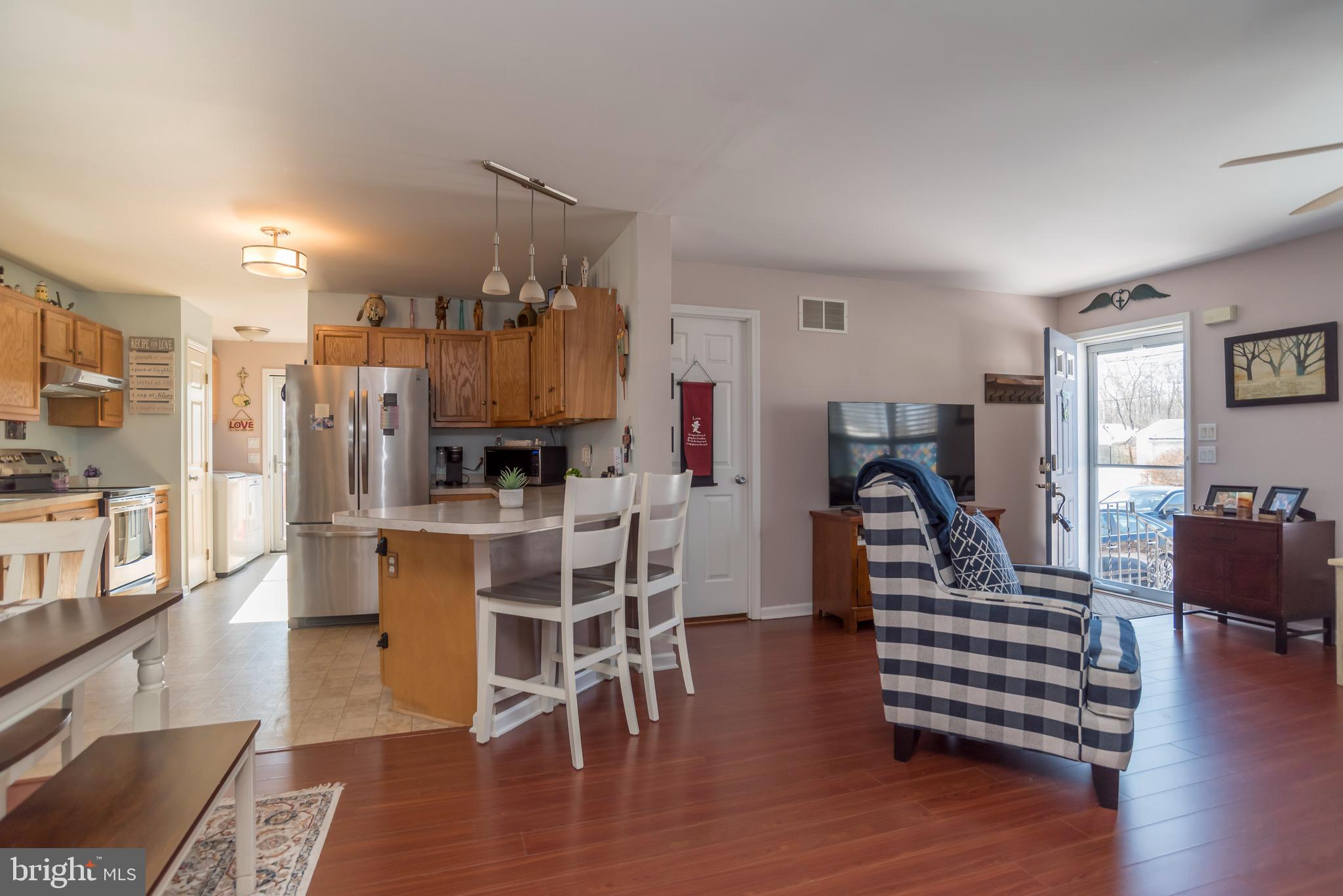 NEWPORTVILLE - Residential