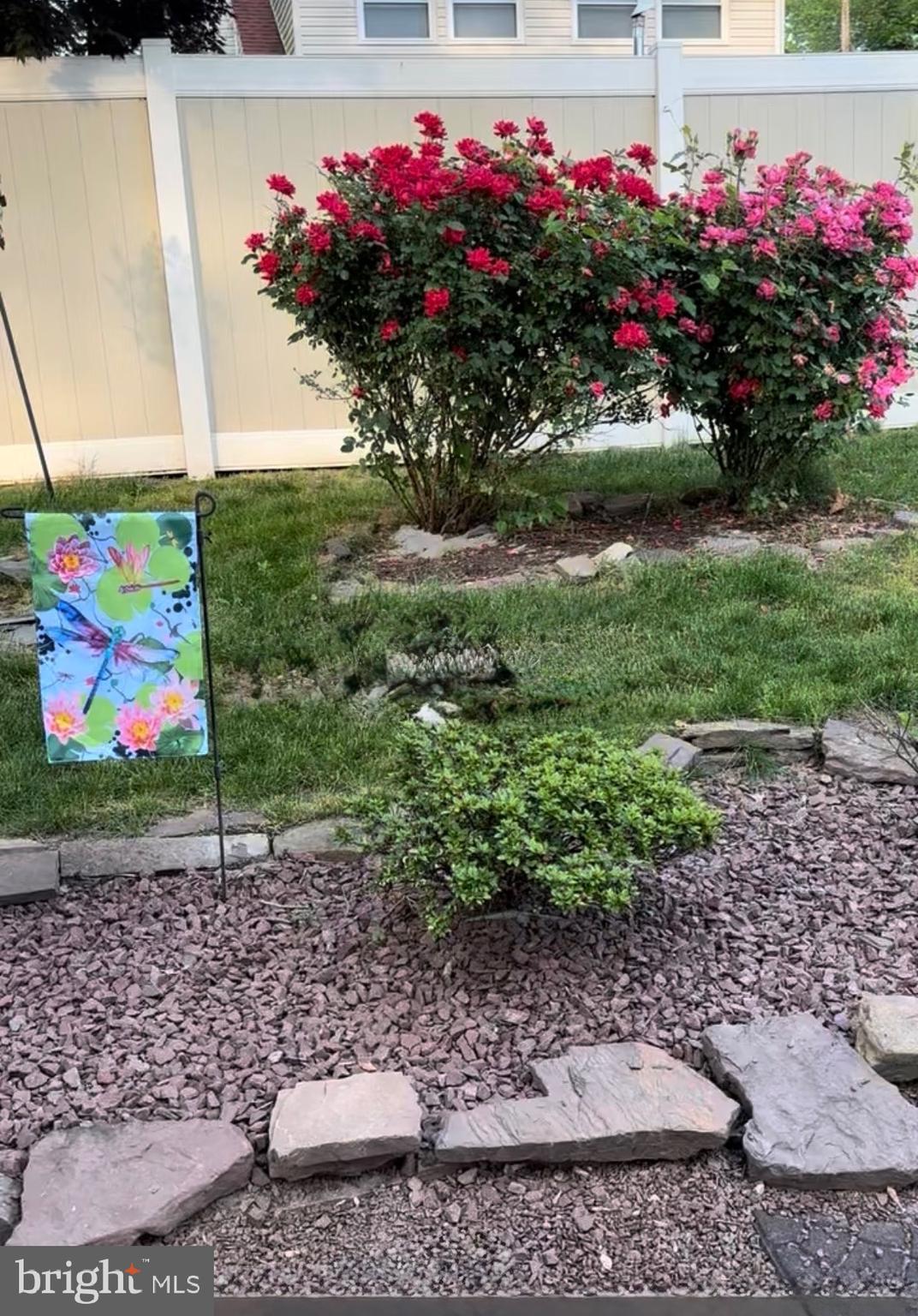 NEWPORTVILLE - Residential