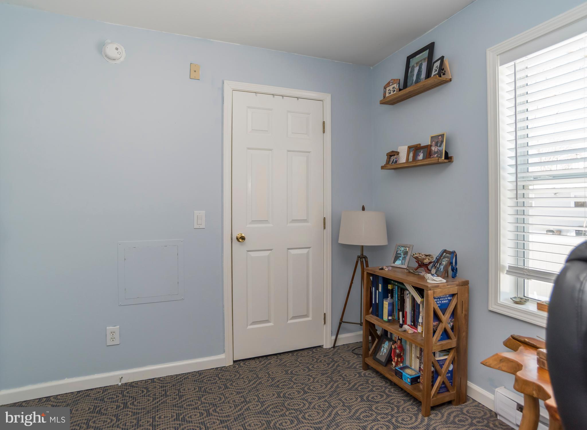 NEWPORTVILLE - Residential