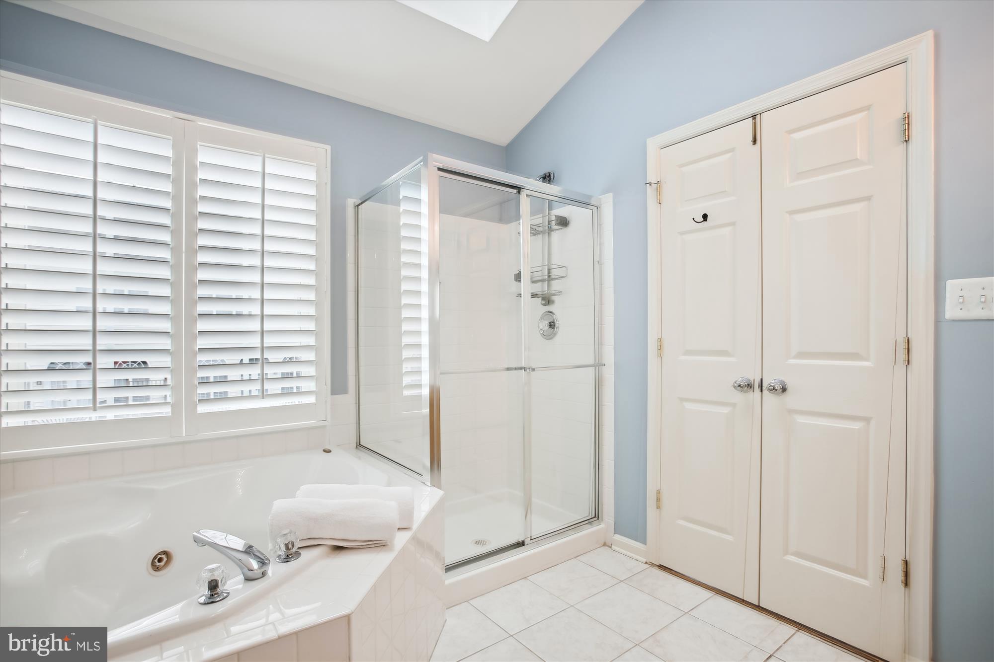 SOUTH RIDING - Residential