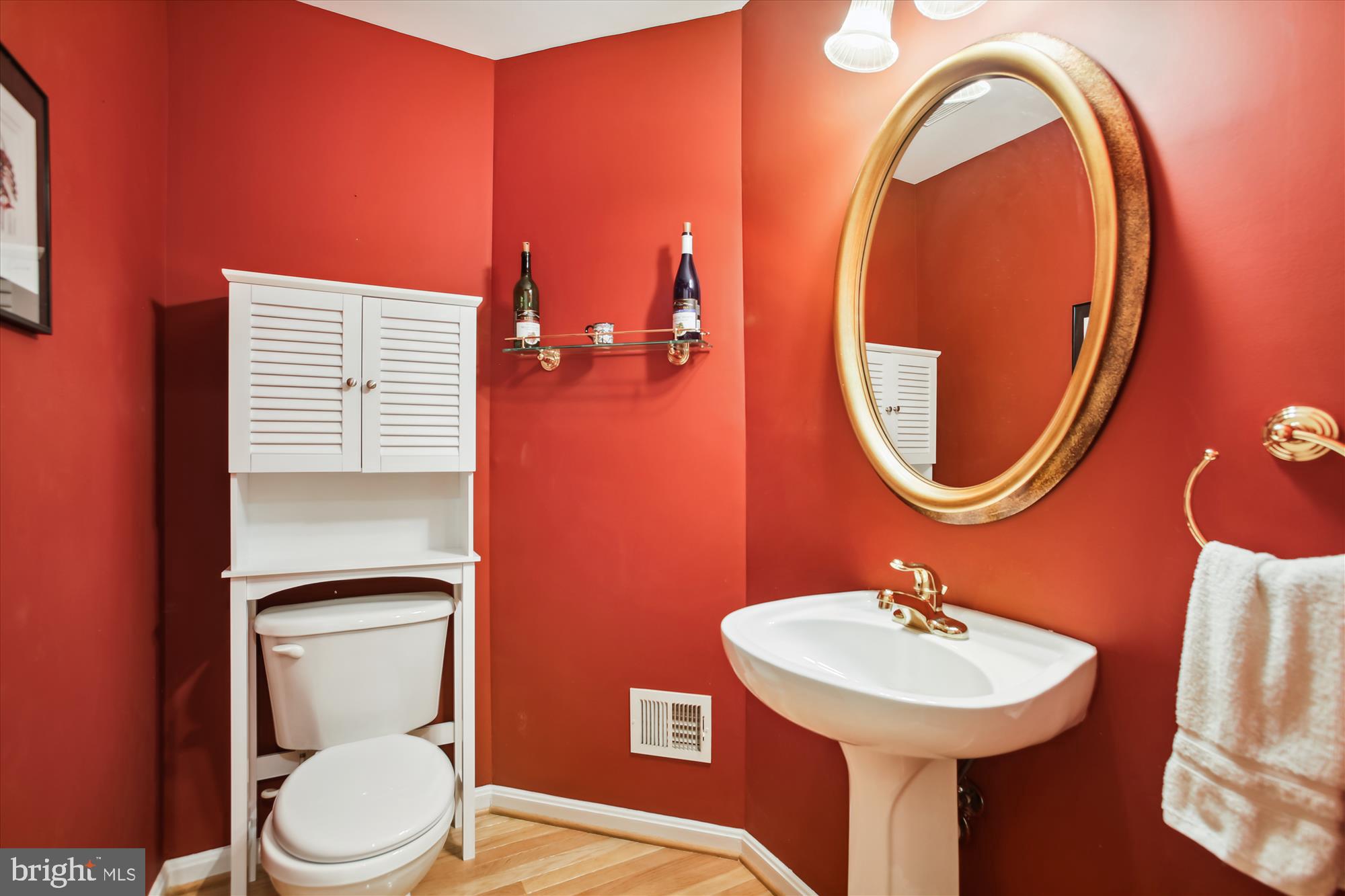 SOUTH RIDING - Residential