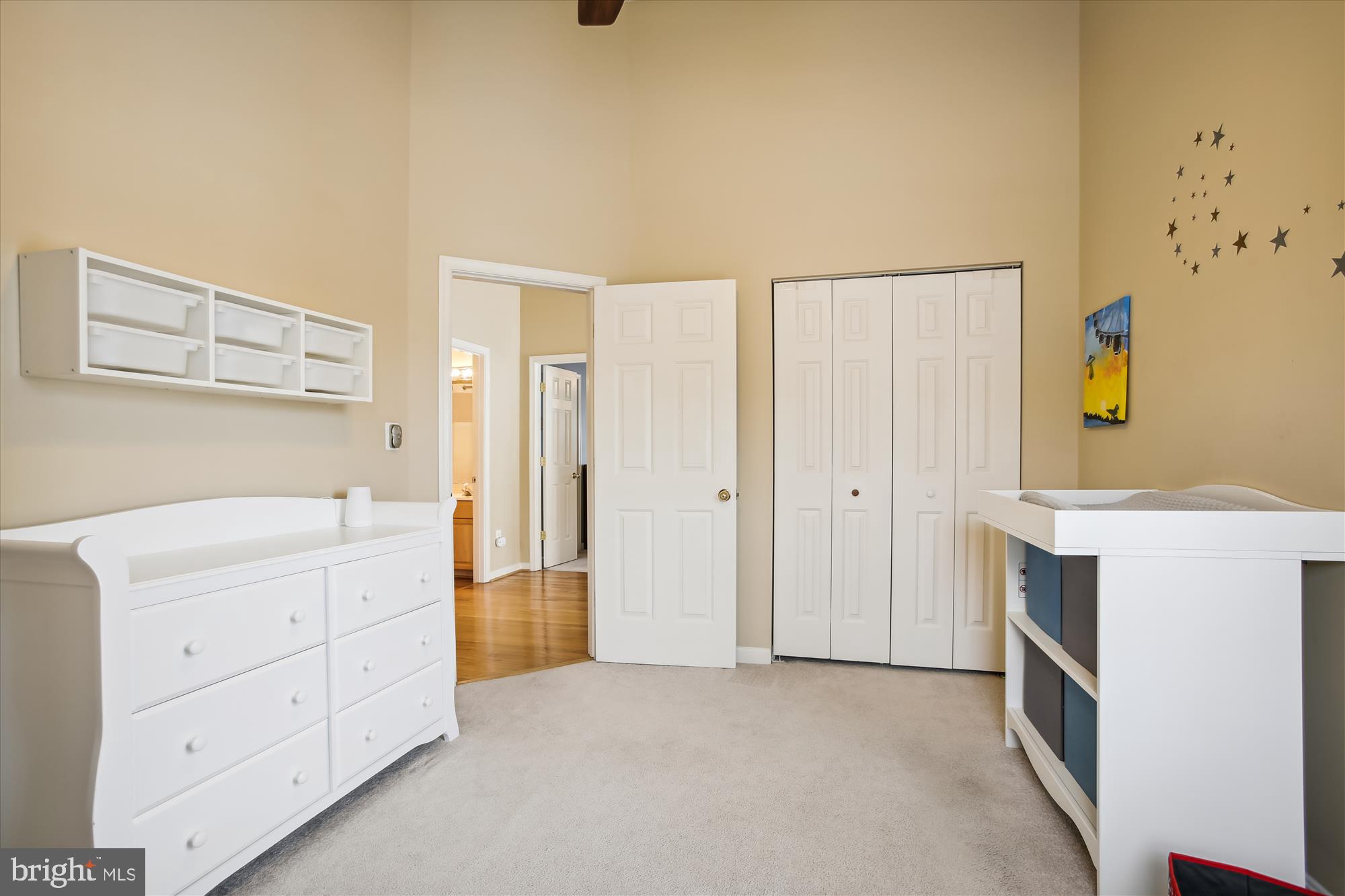 SOUTH RIDING - Residential