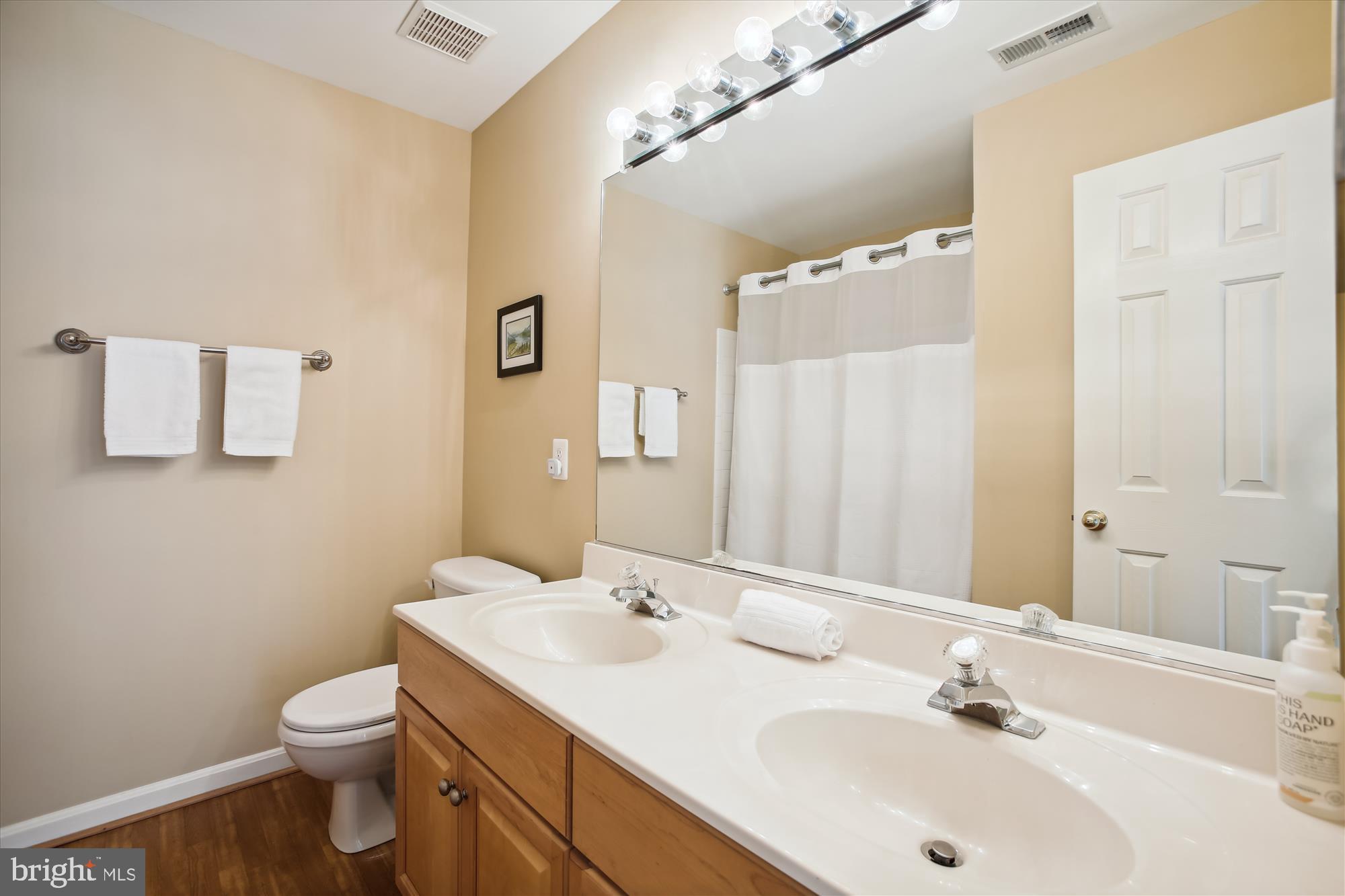 SOUTH RIDING - Residential