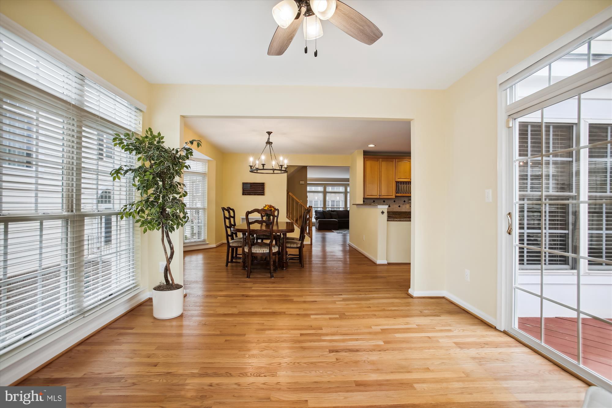 SOUTH RIDING - Residential