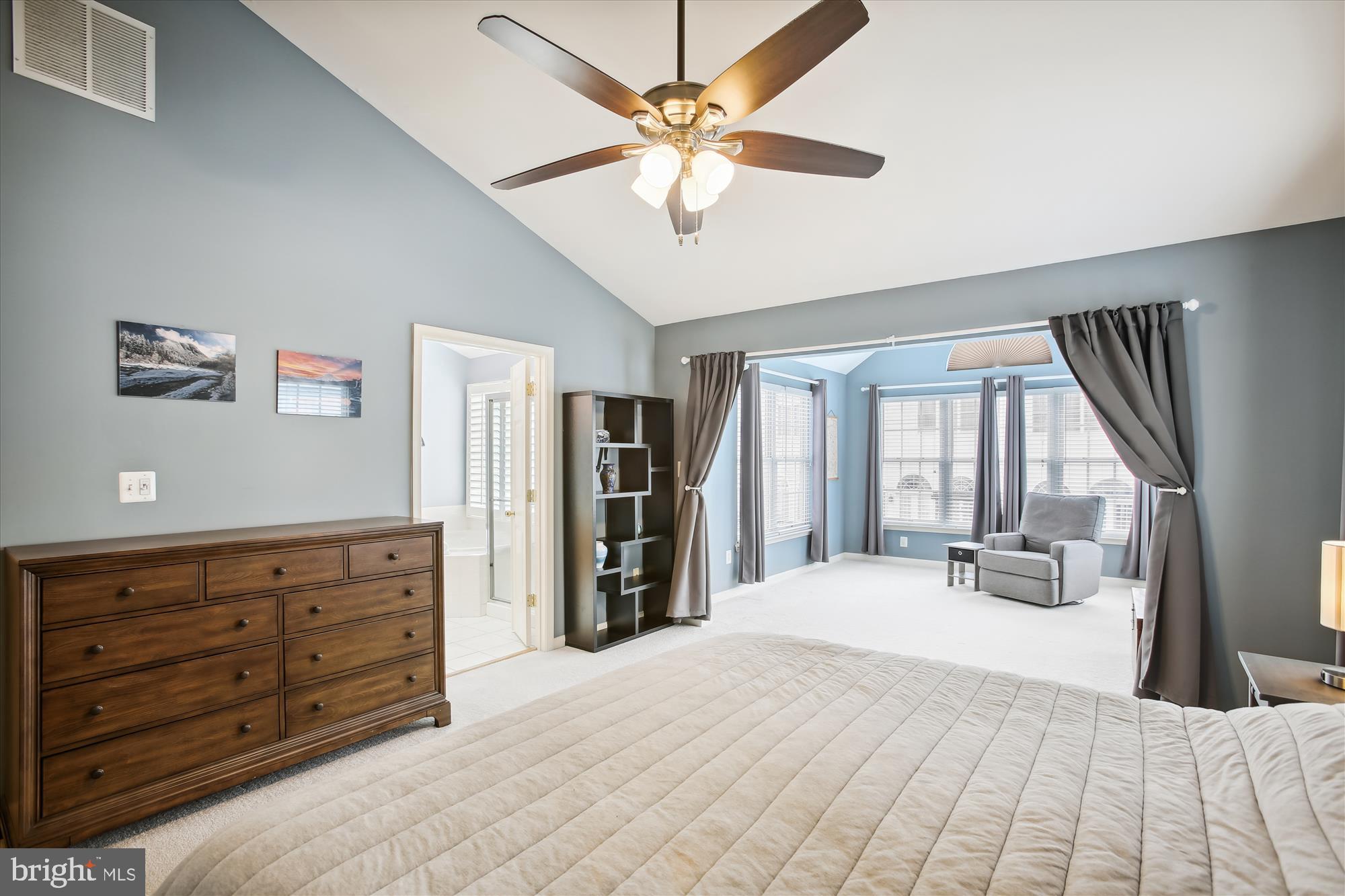 SOUTH RIDING - Residential