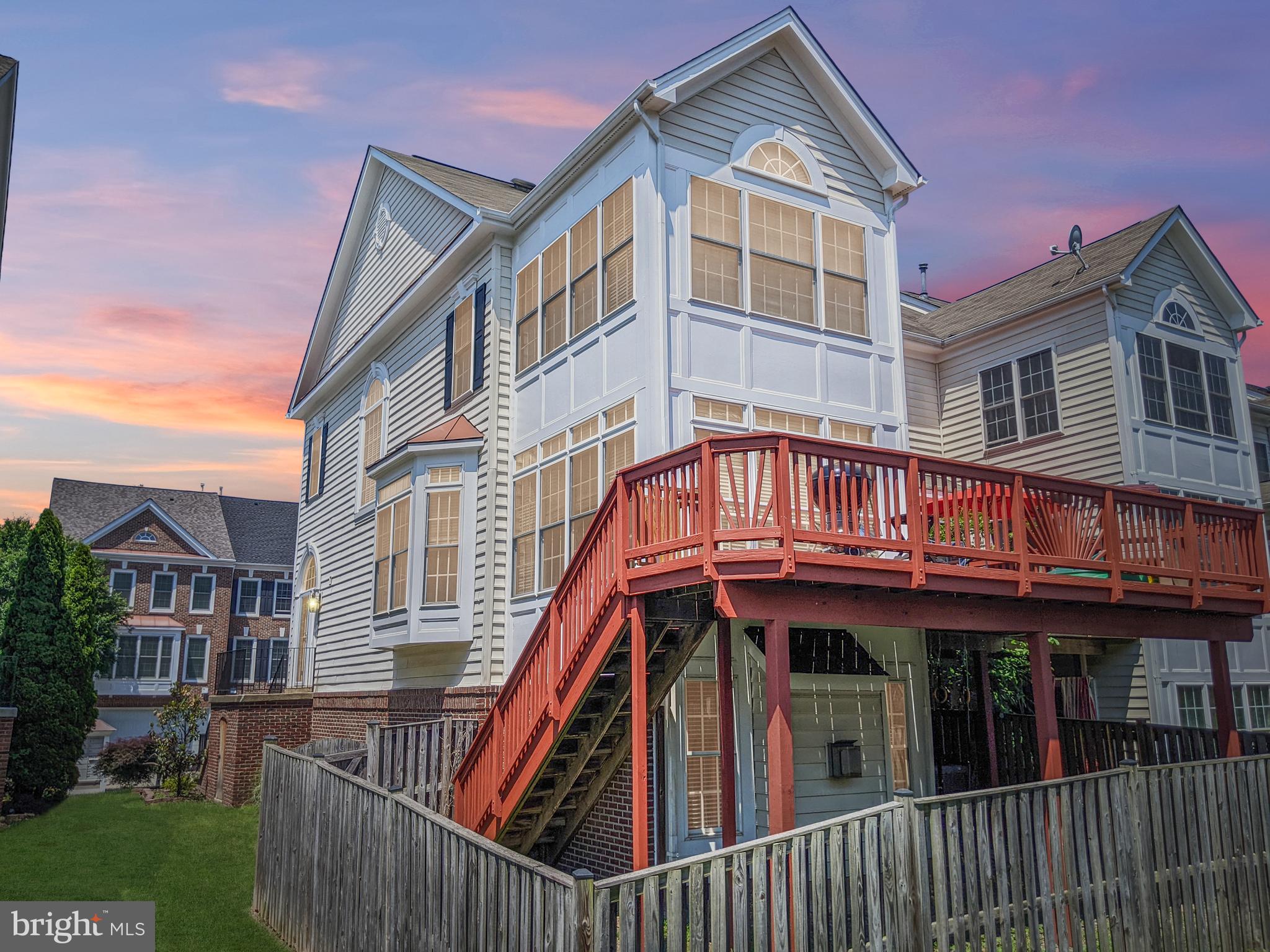 SOUTH RIDING - Residential