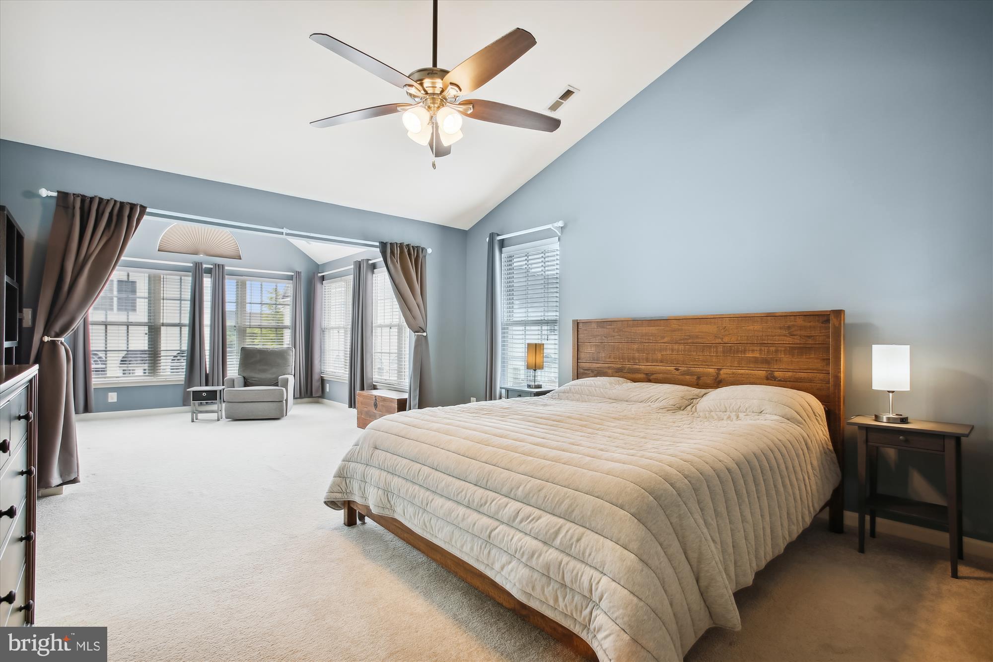 SOUTH RIDING - Residential