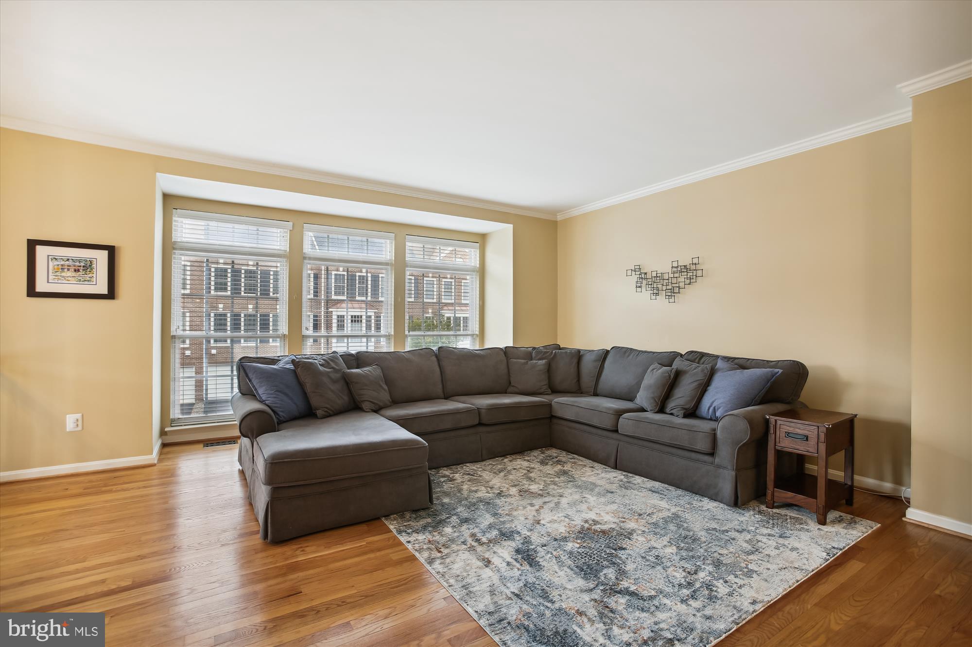 SOUTH RIDING - Residential