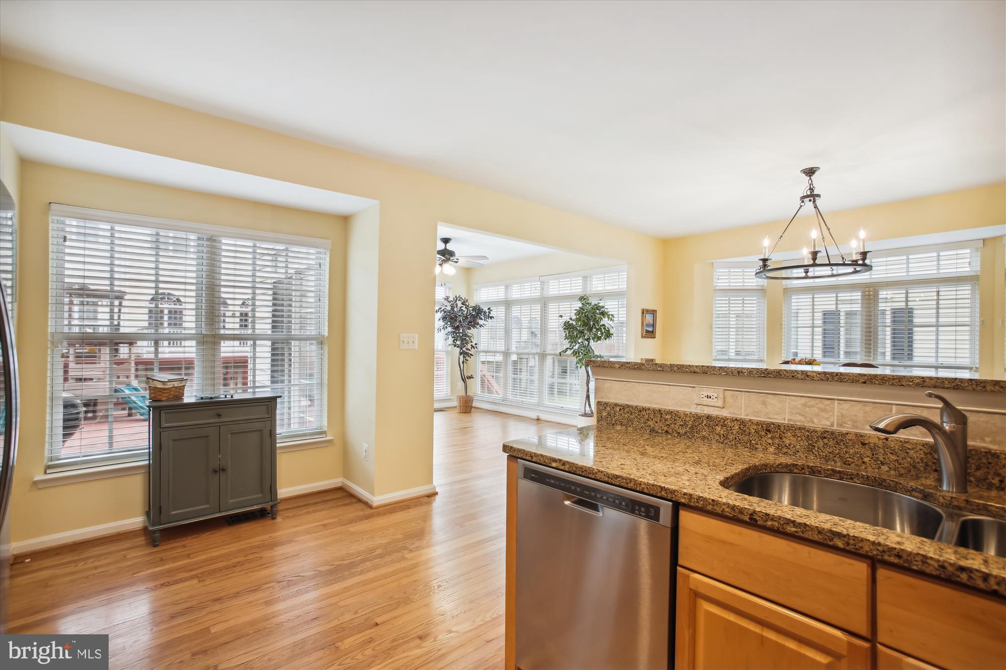 SOUTH RIDING - Residential