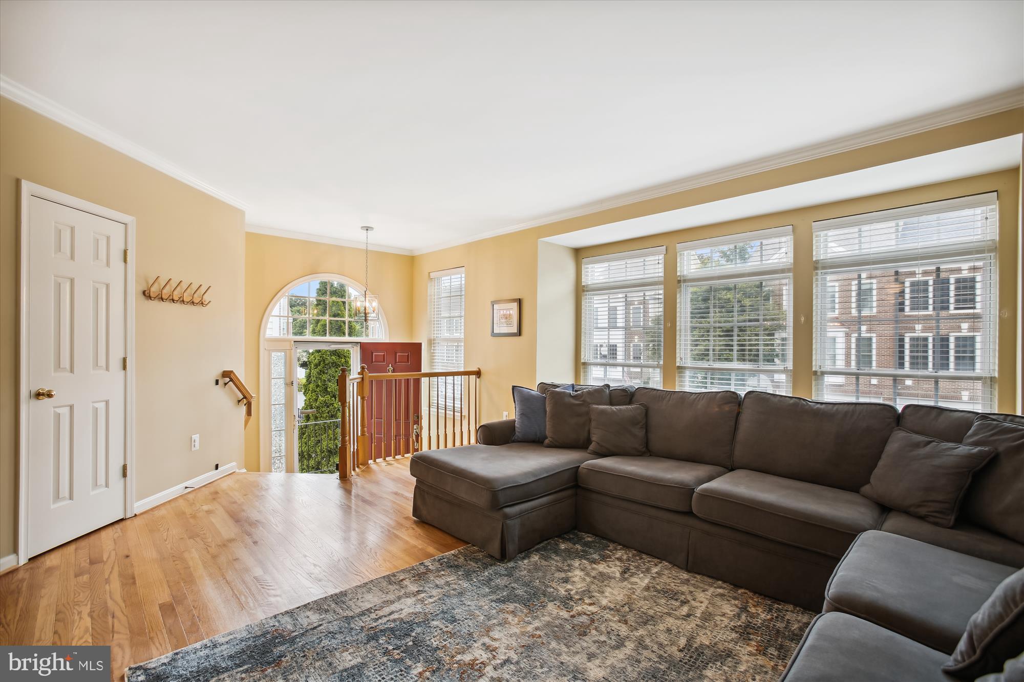 SOUTH RIDING - Residential