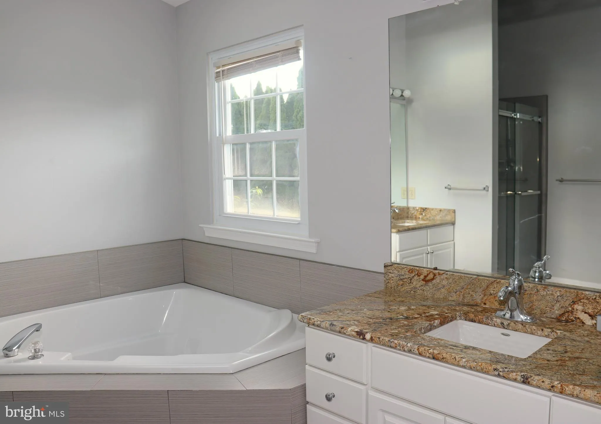 West Chester, Pennsylvania 19382, United States, 3 Bedrooms Bedrooms, ,3 BathroomsBathrooms,Residential,Pending,133325